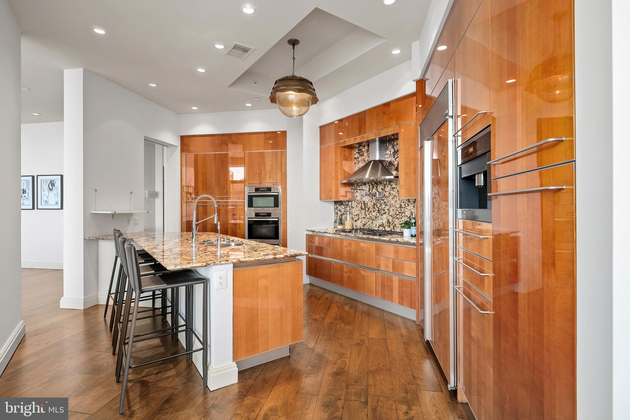 ROSSLYN - Residential