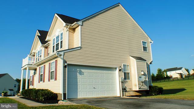 SPRUCE HILL ESTATES - Residential