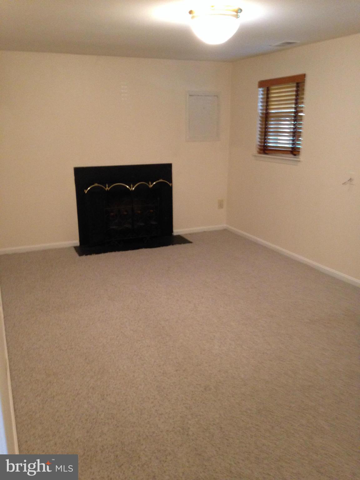 CHURCHILL TOWN SECTOR - Residential Lease