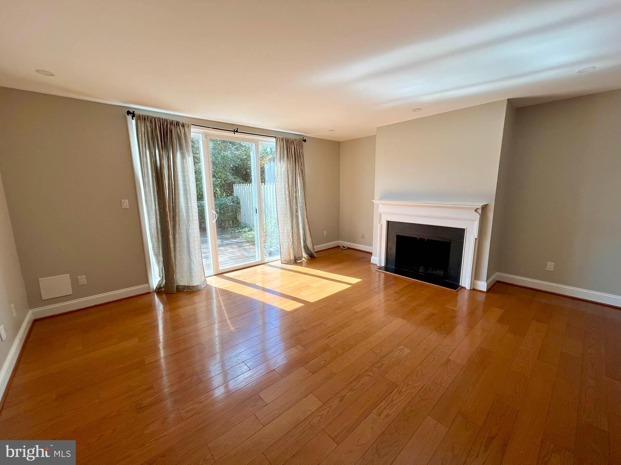 50 PALMER GREEN COURT