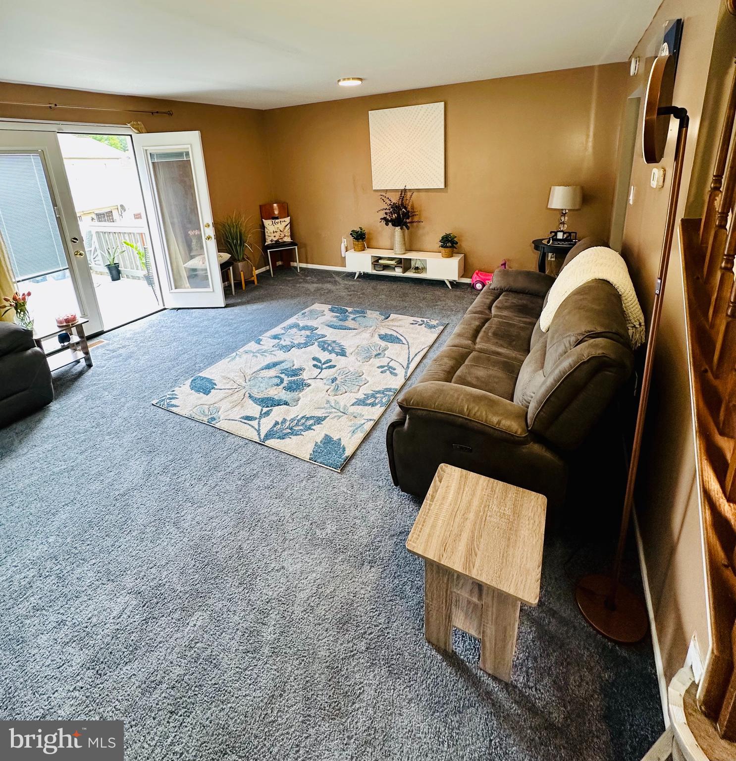 THE MEADOWS OF MANOR FARMS - Residential