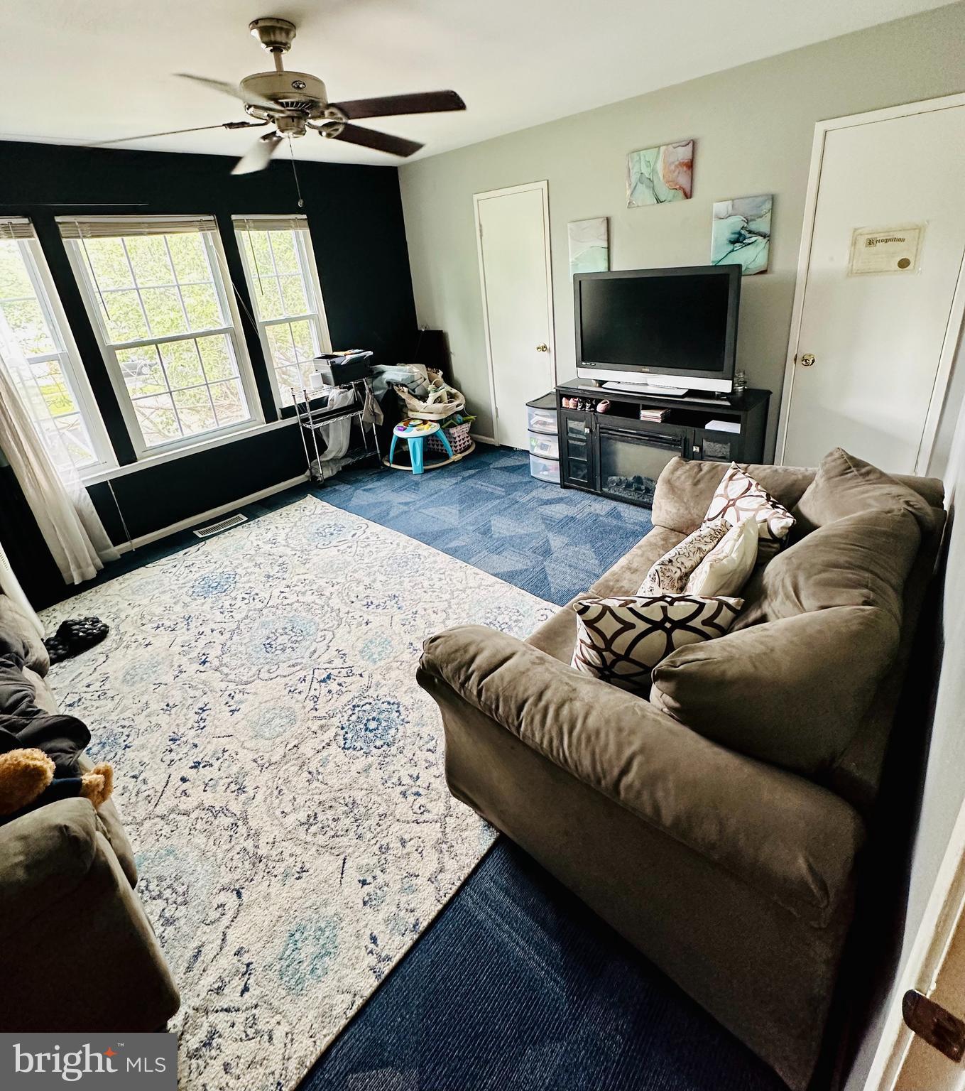 THE MEADOWS OF MANOR FARMS - Residential