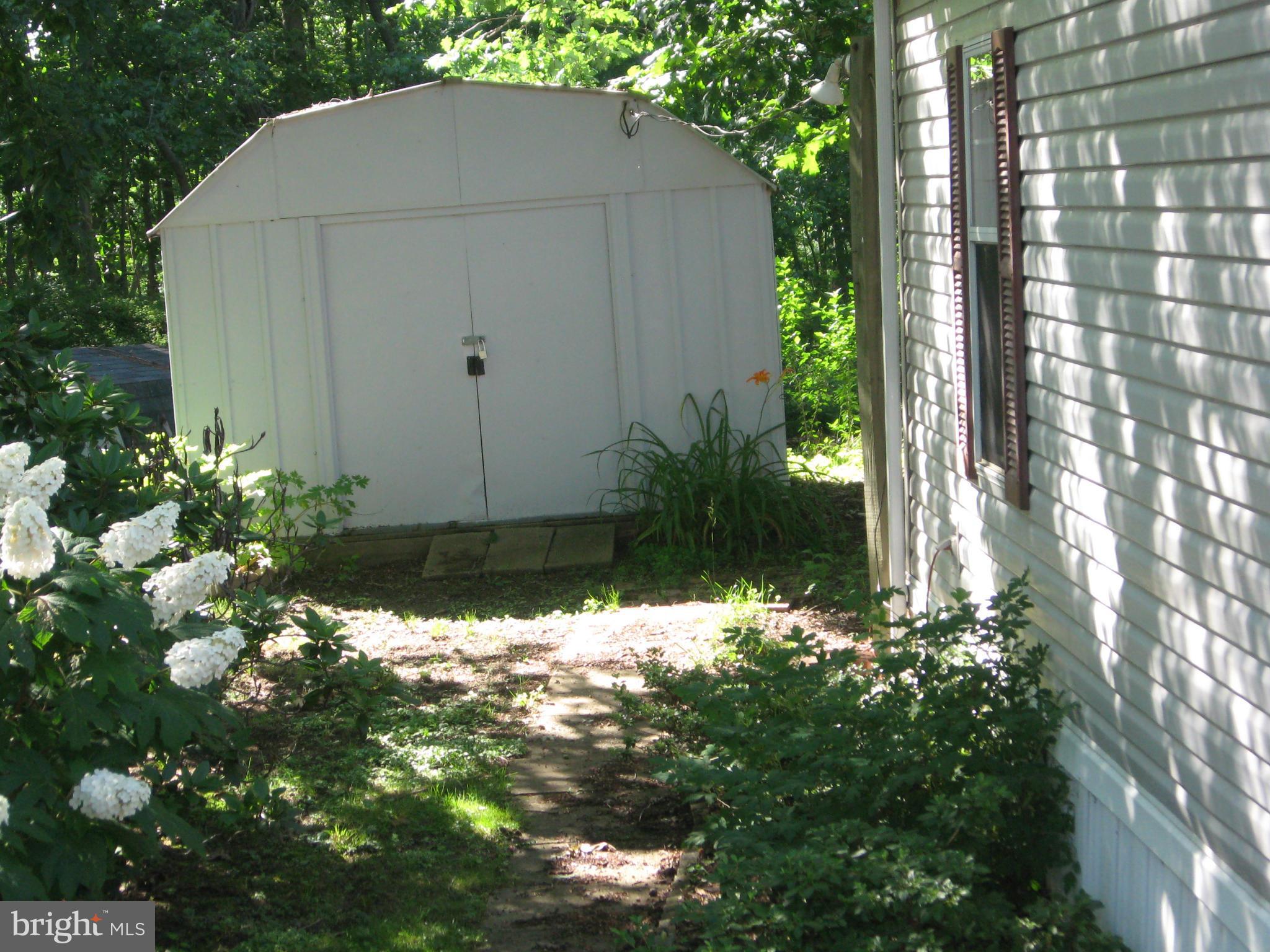 HILLANDALE HOMES - Residential