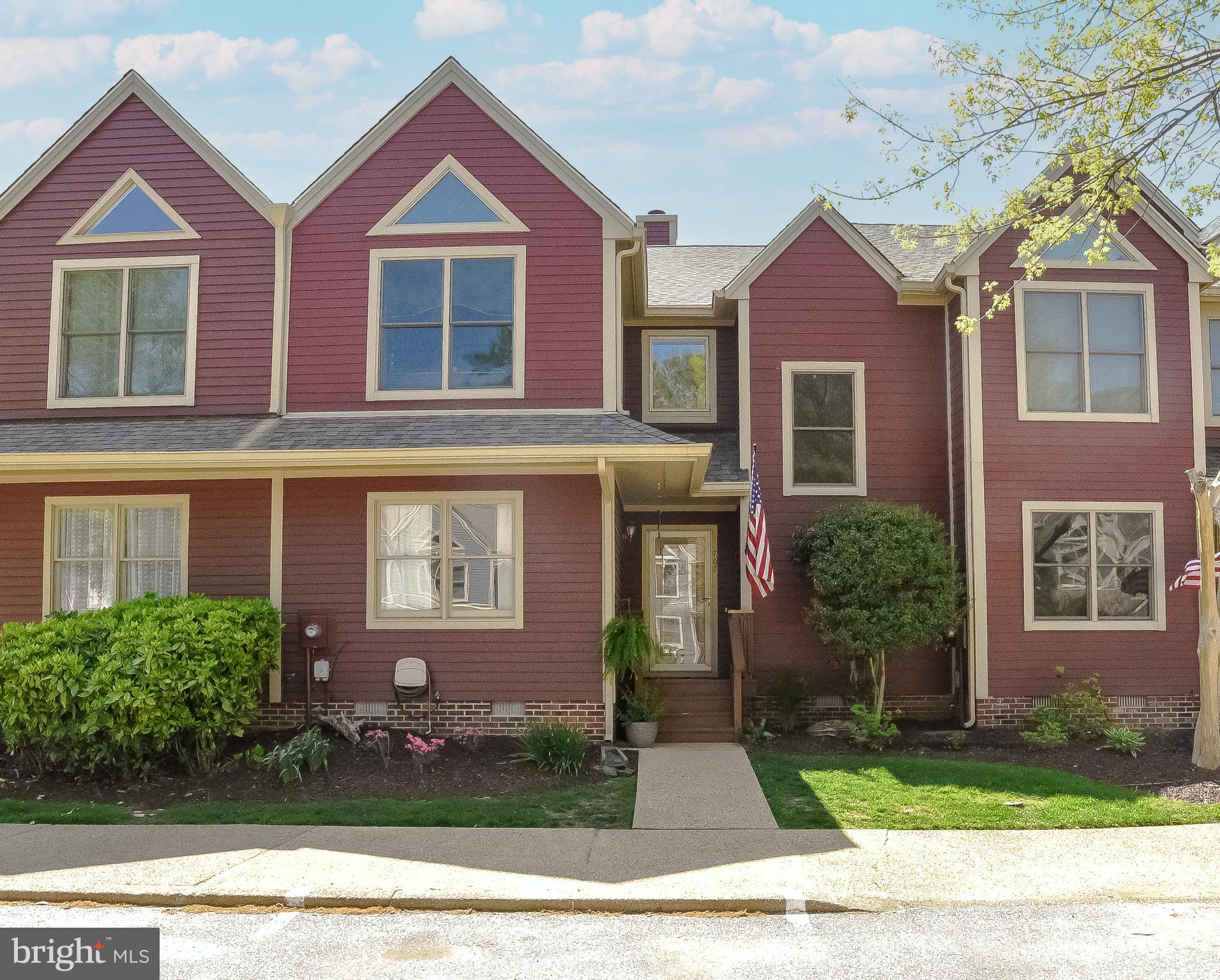 MILL CREEK CONDOMINIUMS - Residential