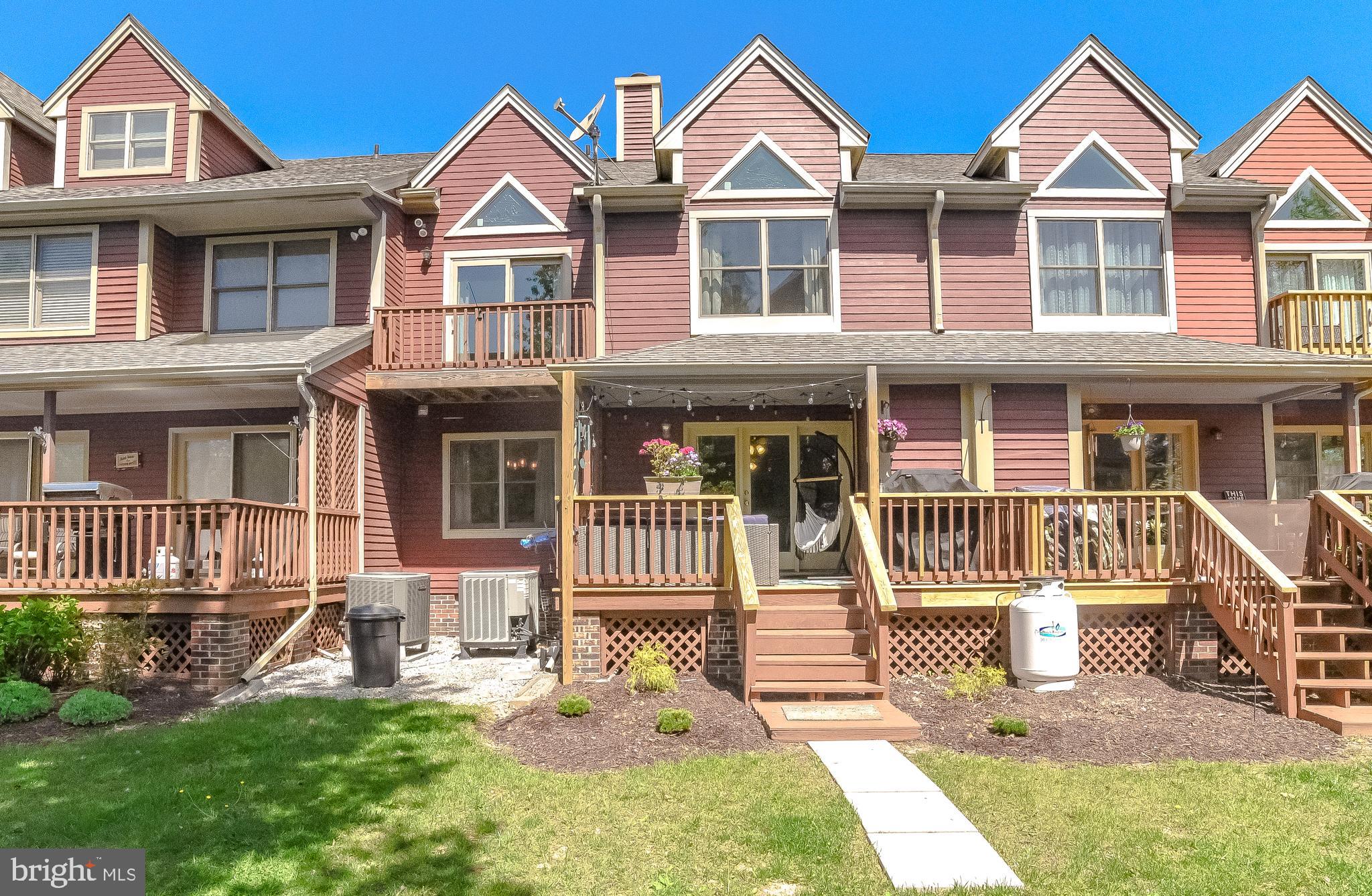 MILL CREEK CONDOMINIUMS - Residential