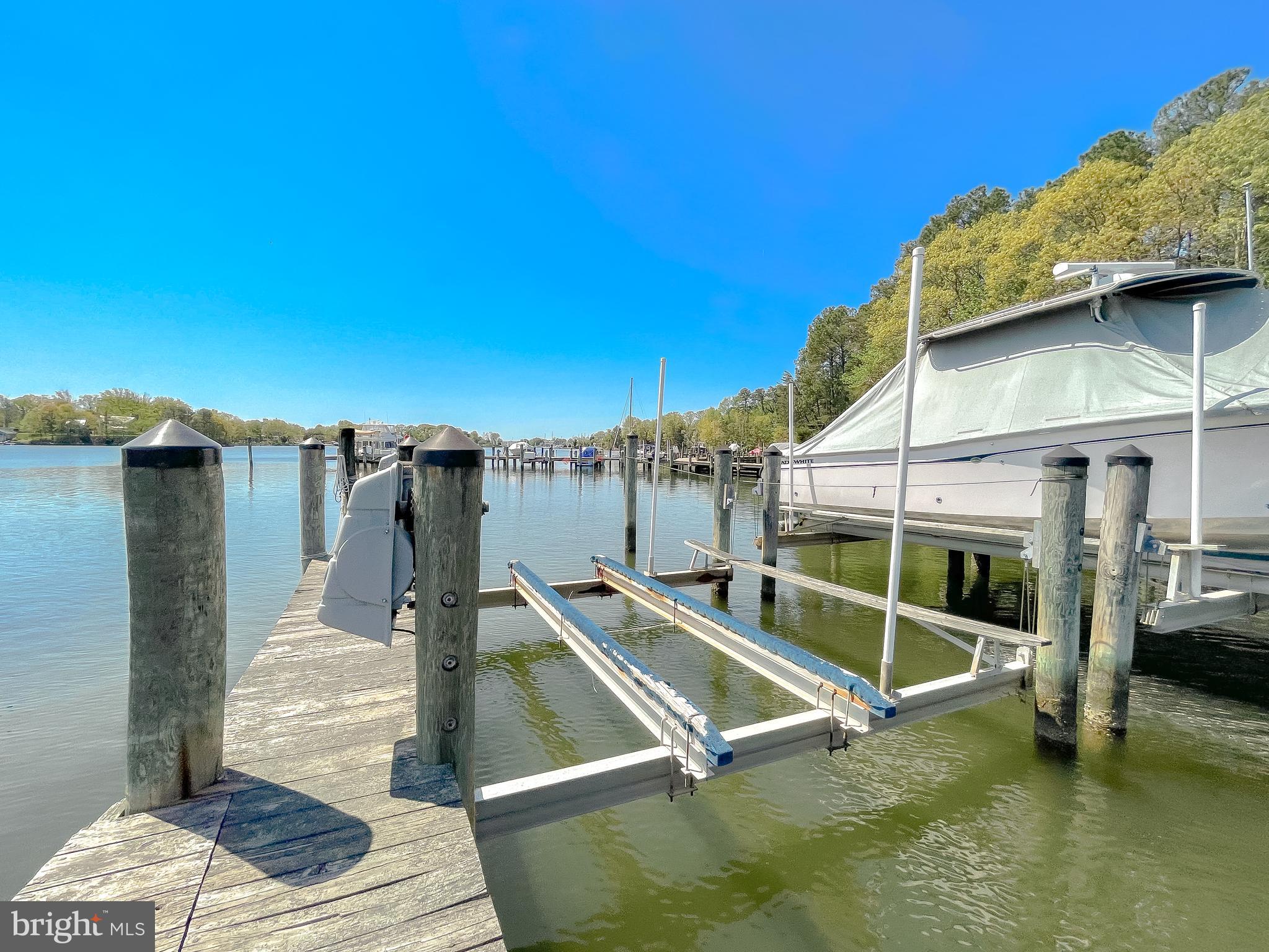 MILL CREEK CONDOMINIUMS - Residential