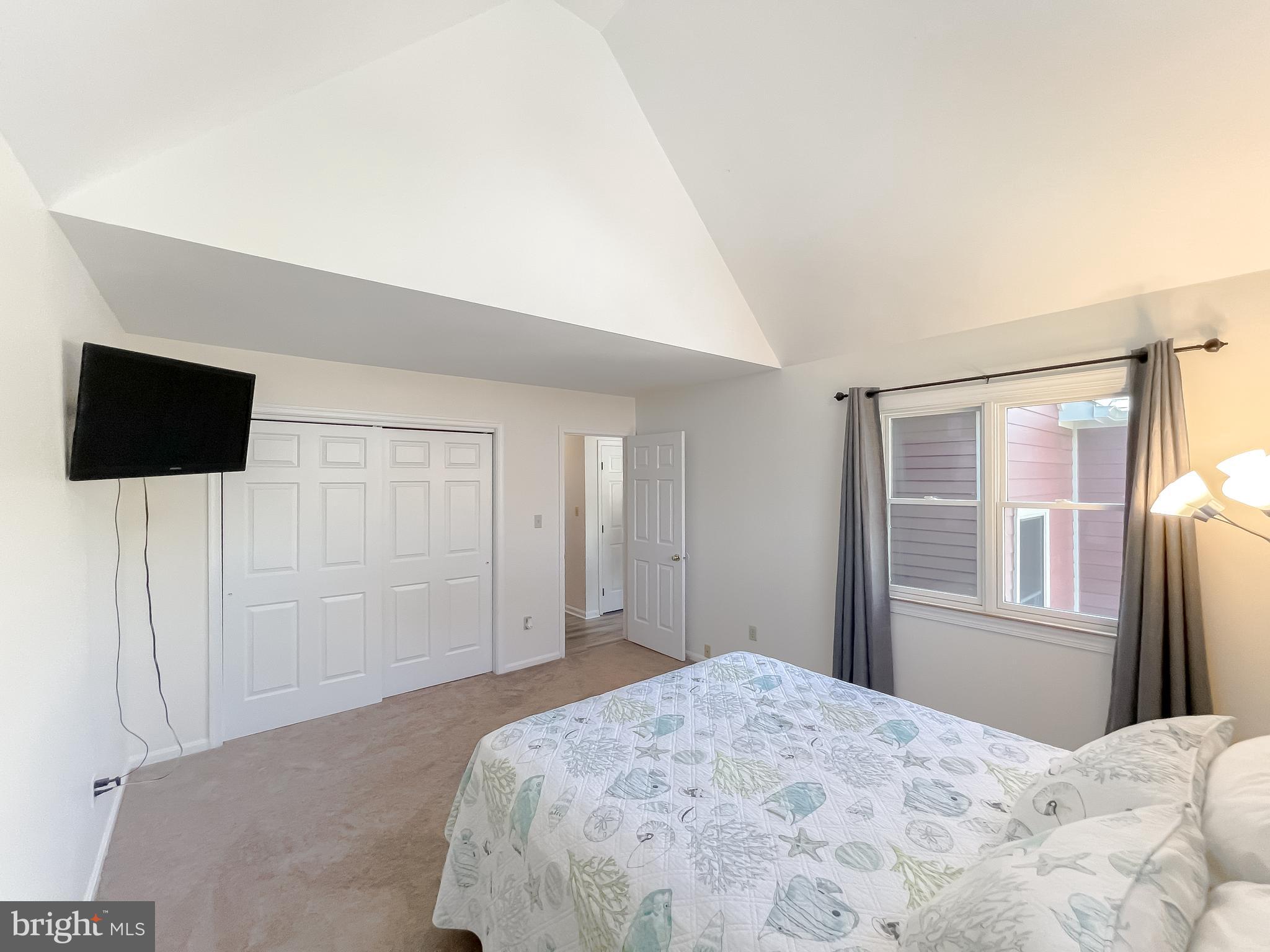 MILL CREEK CONDOMINIUMS - Residential