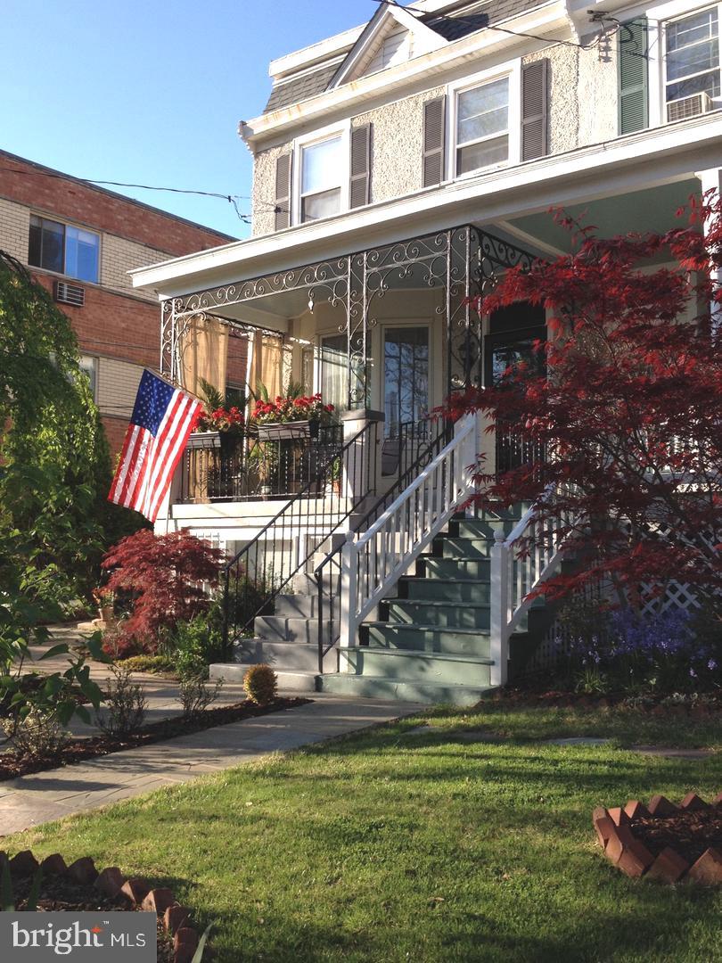 4459 MACARTHUR BOULEVARD NW LL