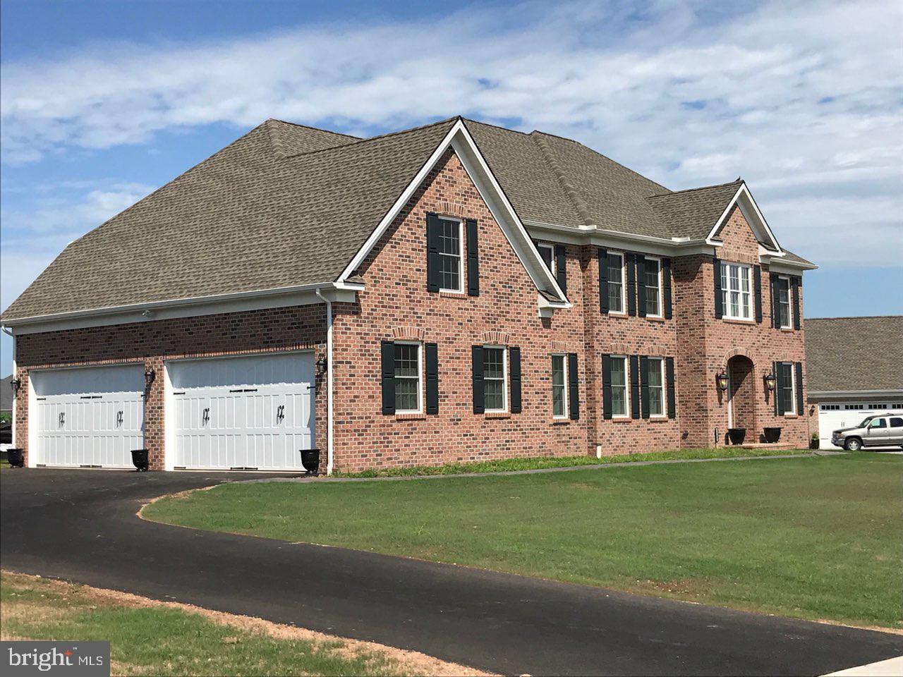 BRITTANY II - Residential