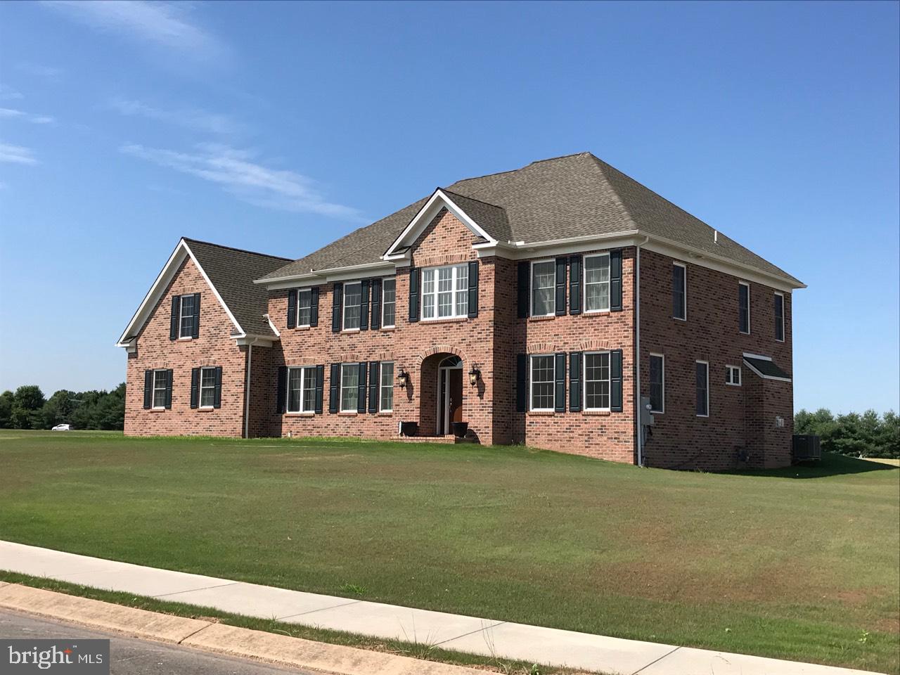 BRITTANY II - Residential