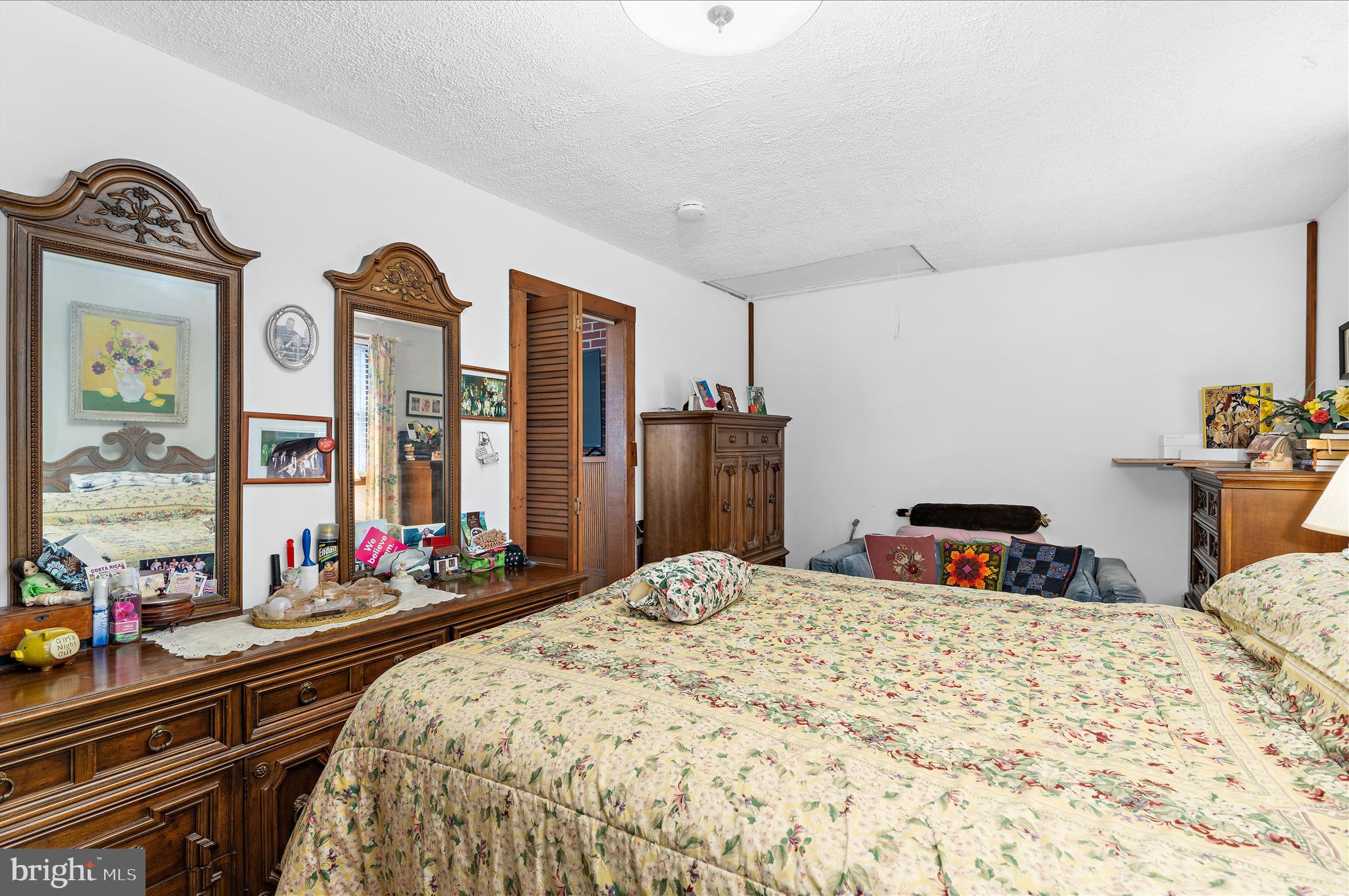 OLDE SEVERNA PARK - Residential