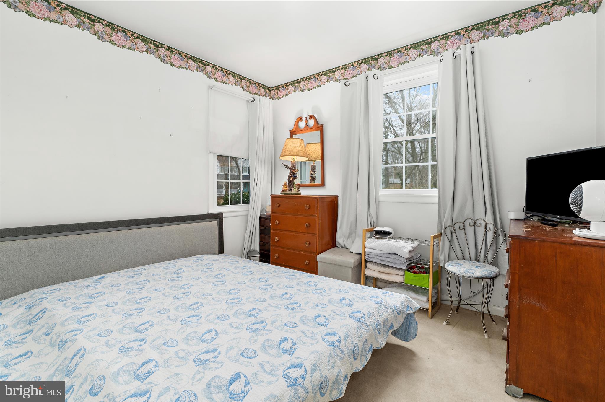 OLDE SEVERNA PARK - Residential