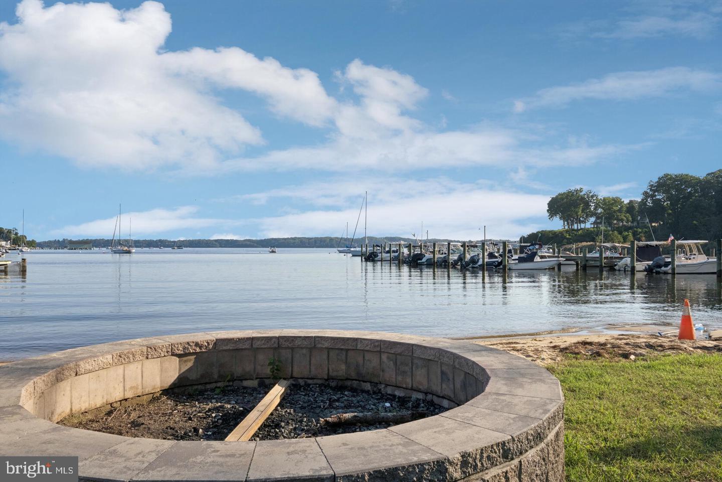 OLDE SEVERNA PARK - Residential