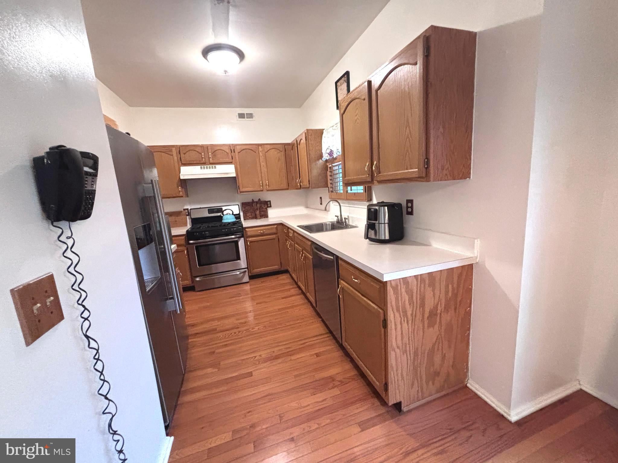 12 TASLEY COURT