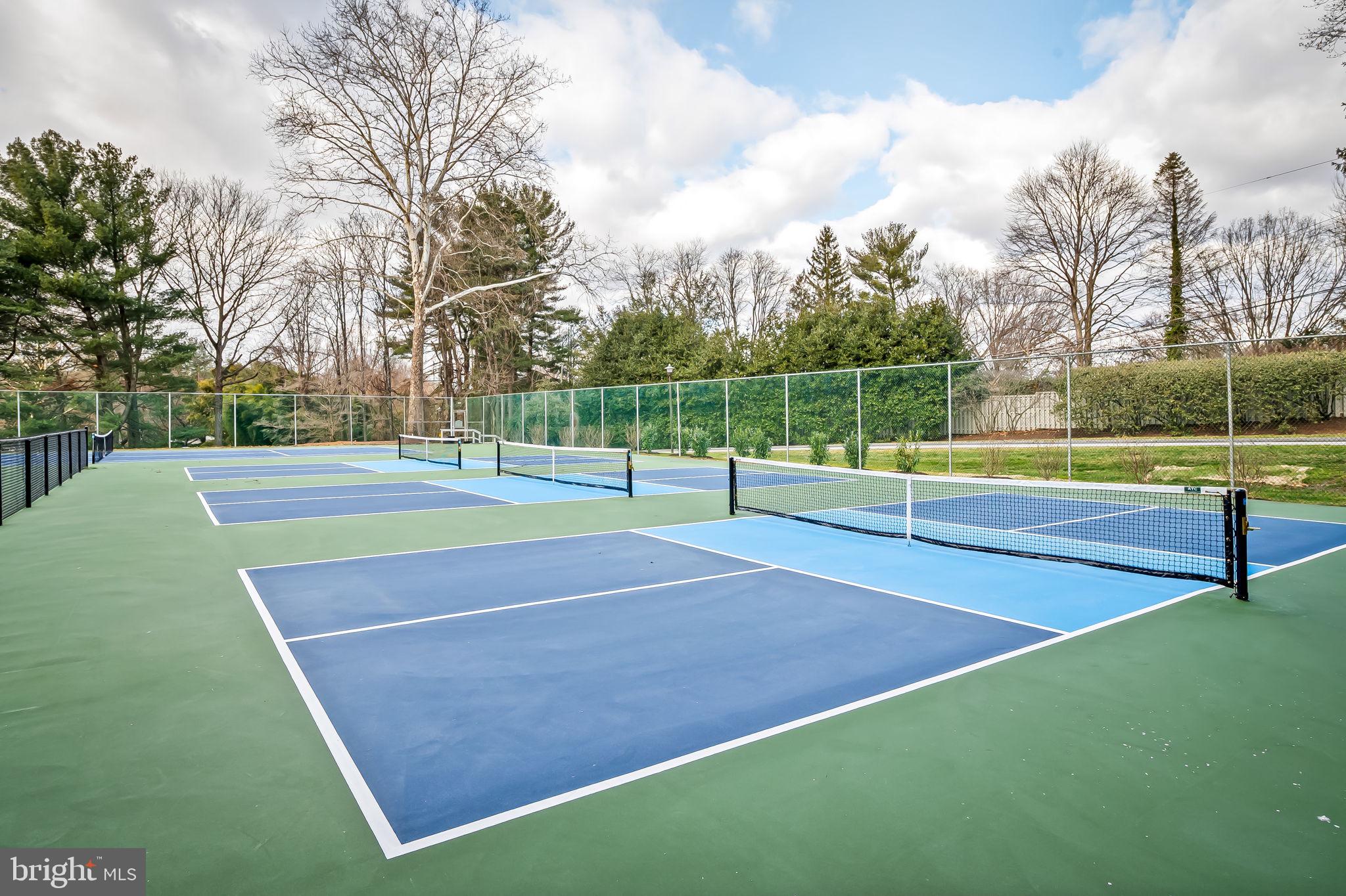 REGENCY PARK - Residential