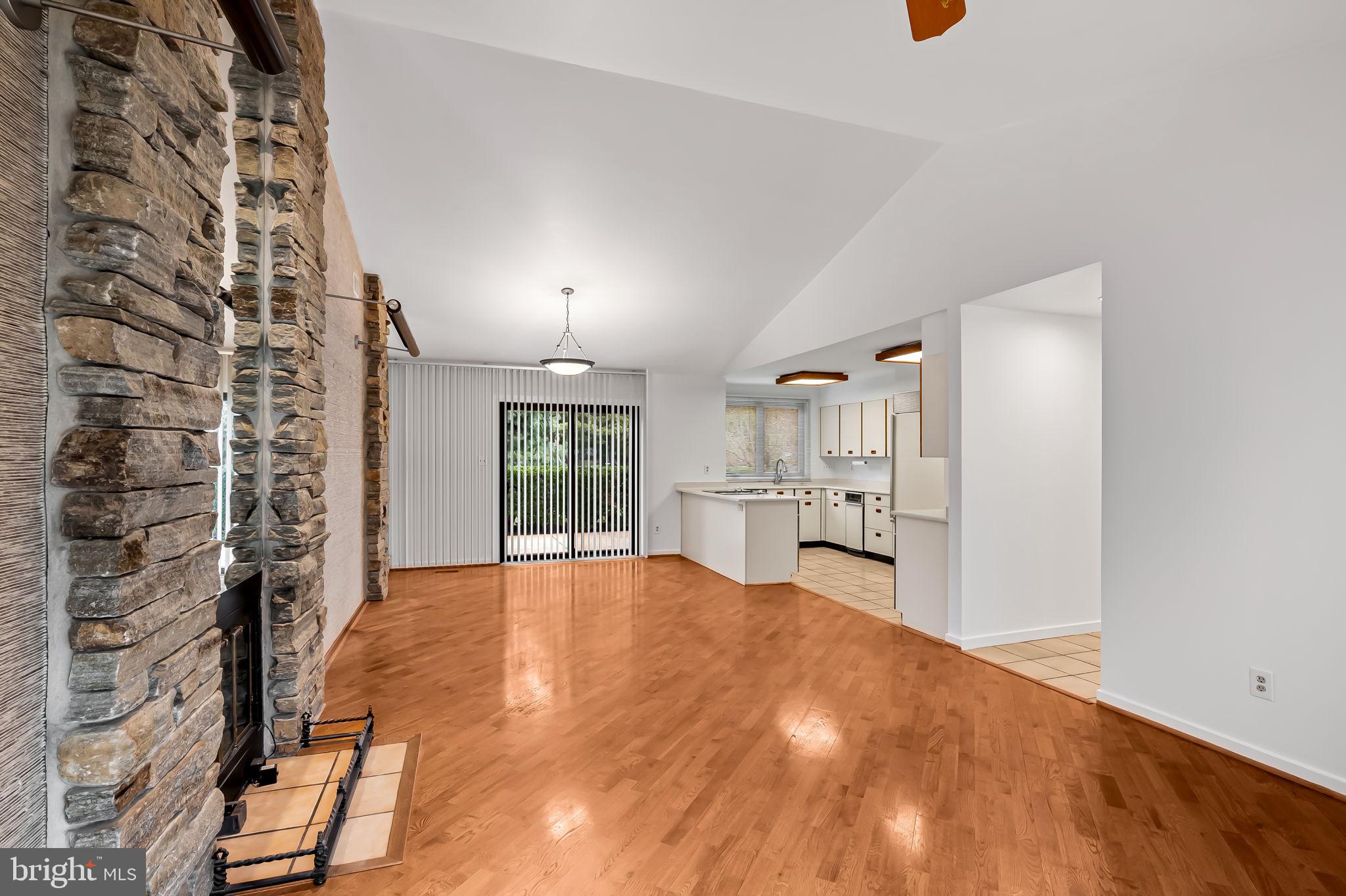 REGENCY PARK - Residential