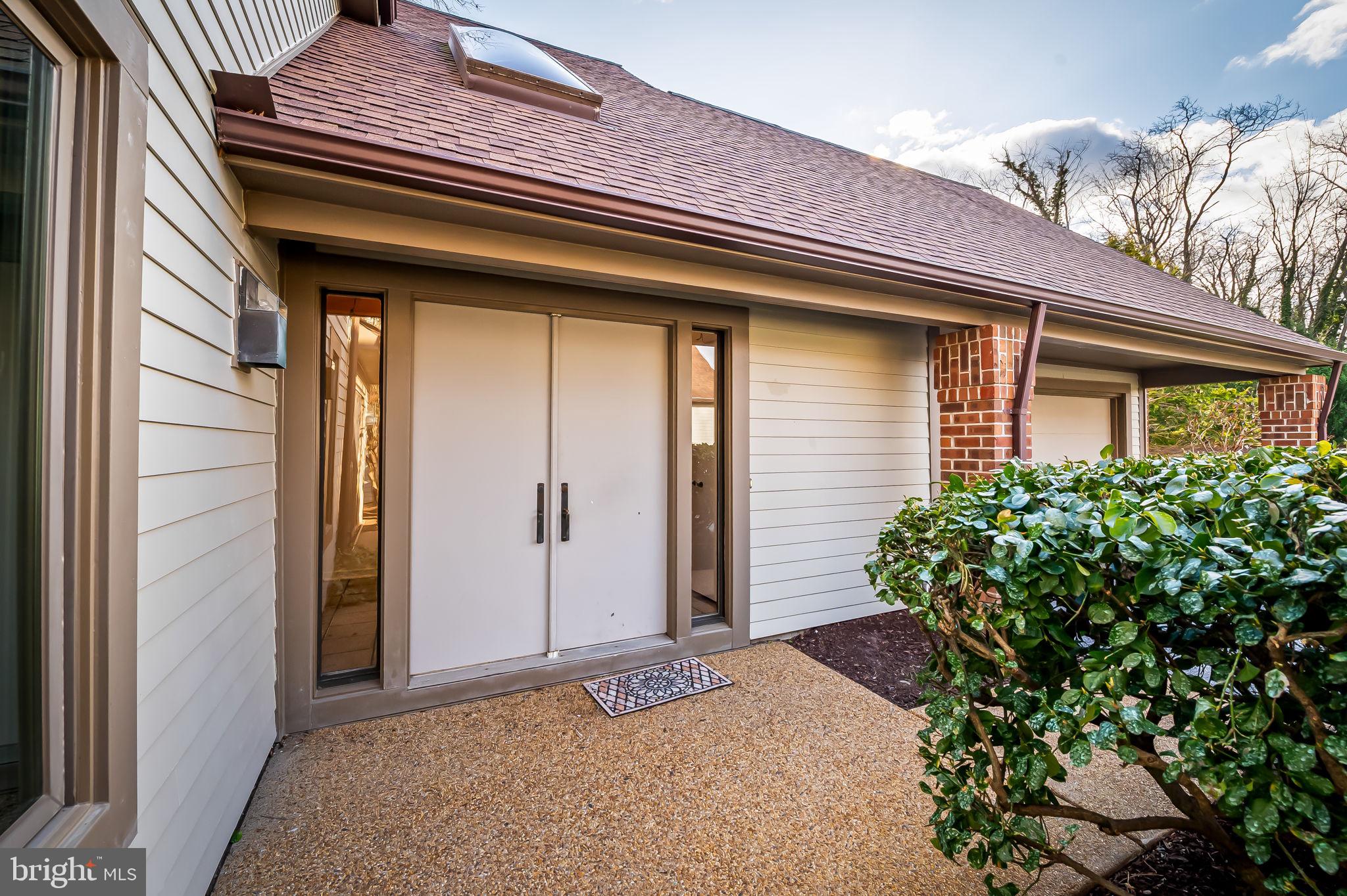 REGENCY PARK - Residential