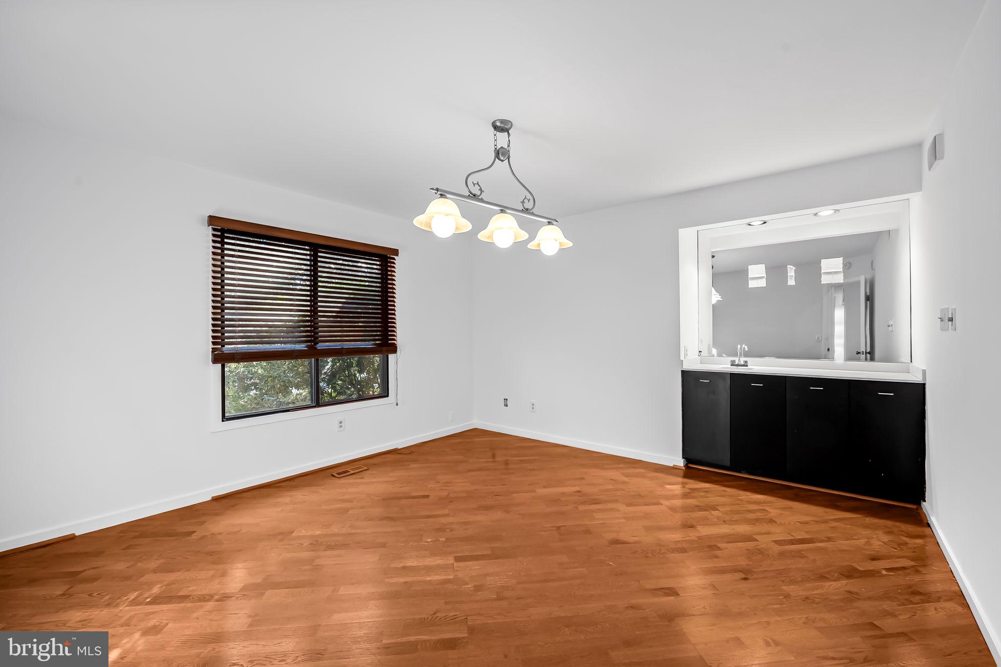 REGENCY PARK - Residential