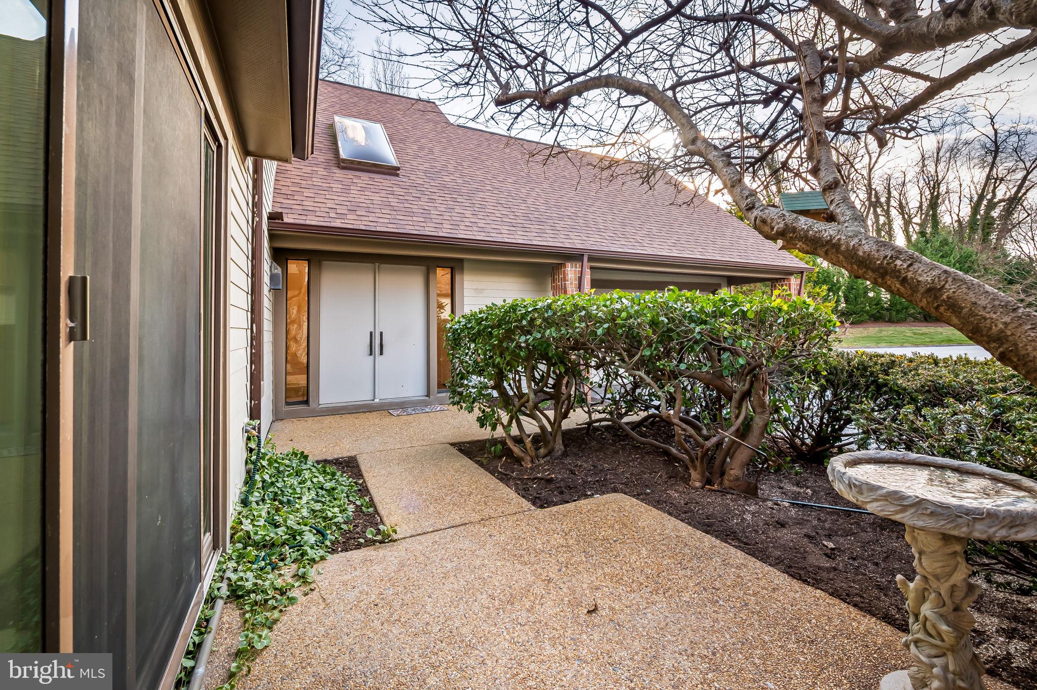 REGENCY PARK - Residential