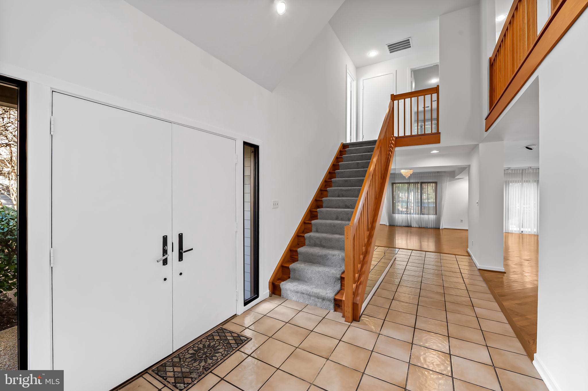 REGENCY PARK - Residential