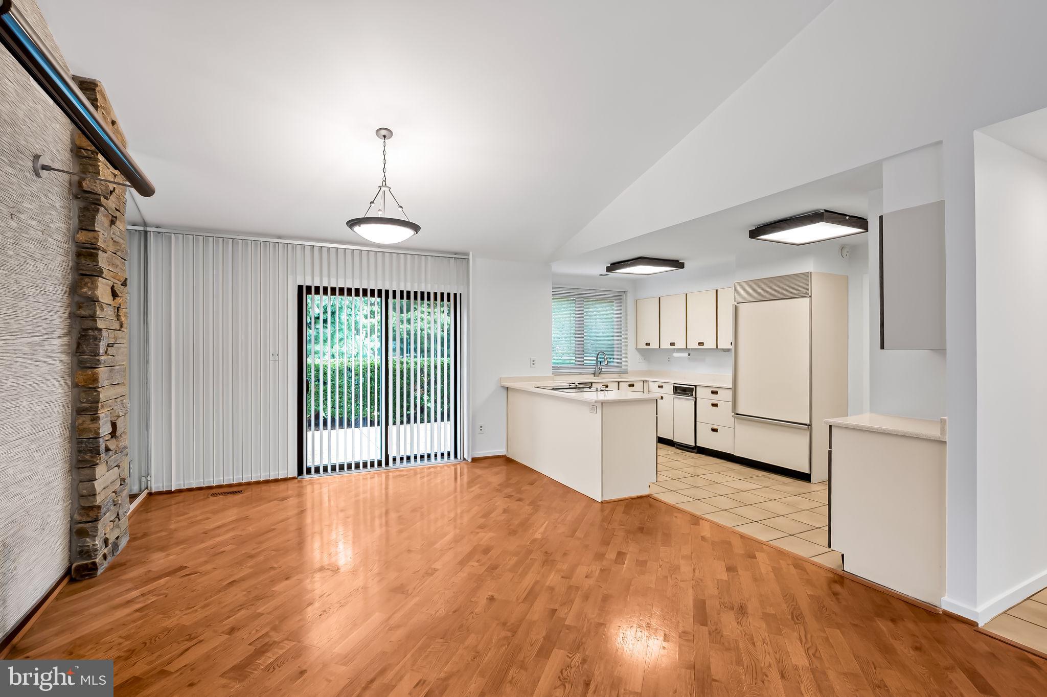 REGENCY PARK - Residential