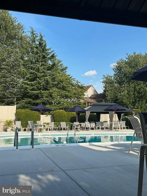 REGENCY PARK - Residential