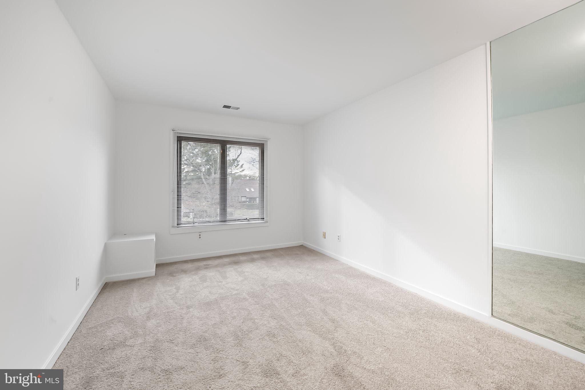 REGENCY PARK - Residential