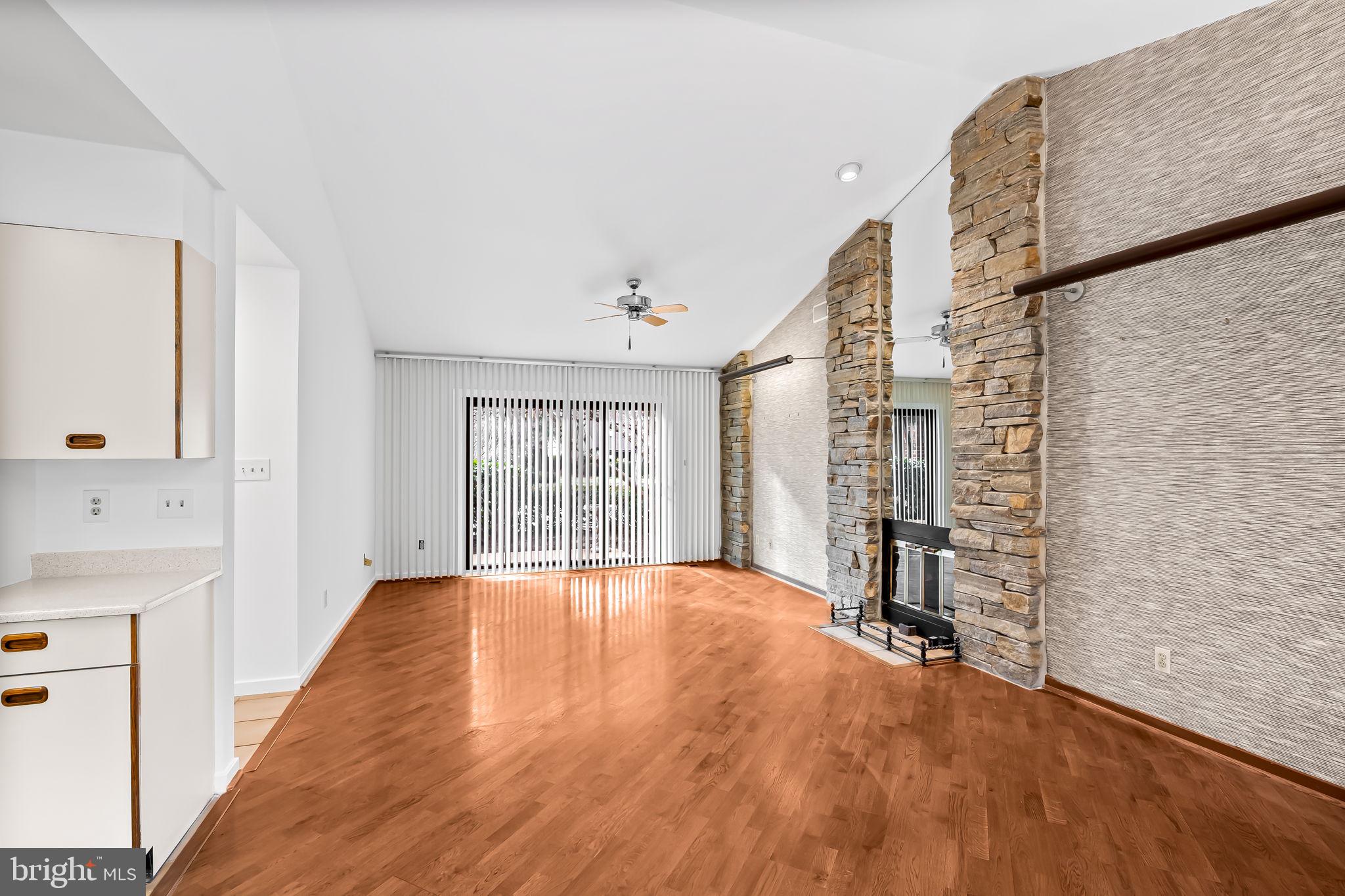 REGENCY PARK - Residential