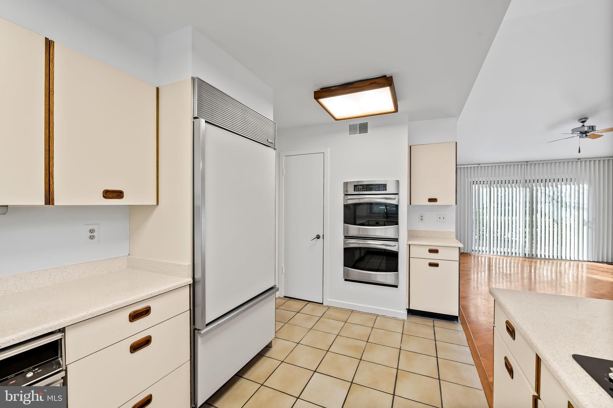 REGENCY PARK - Residential