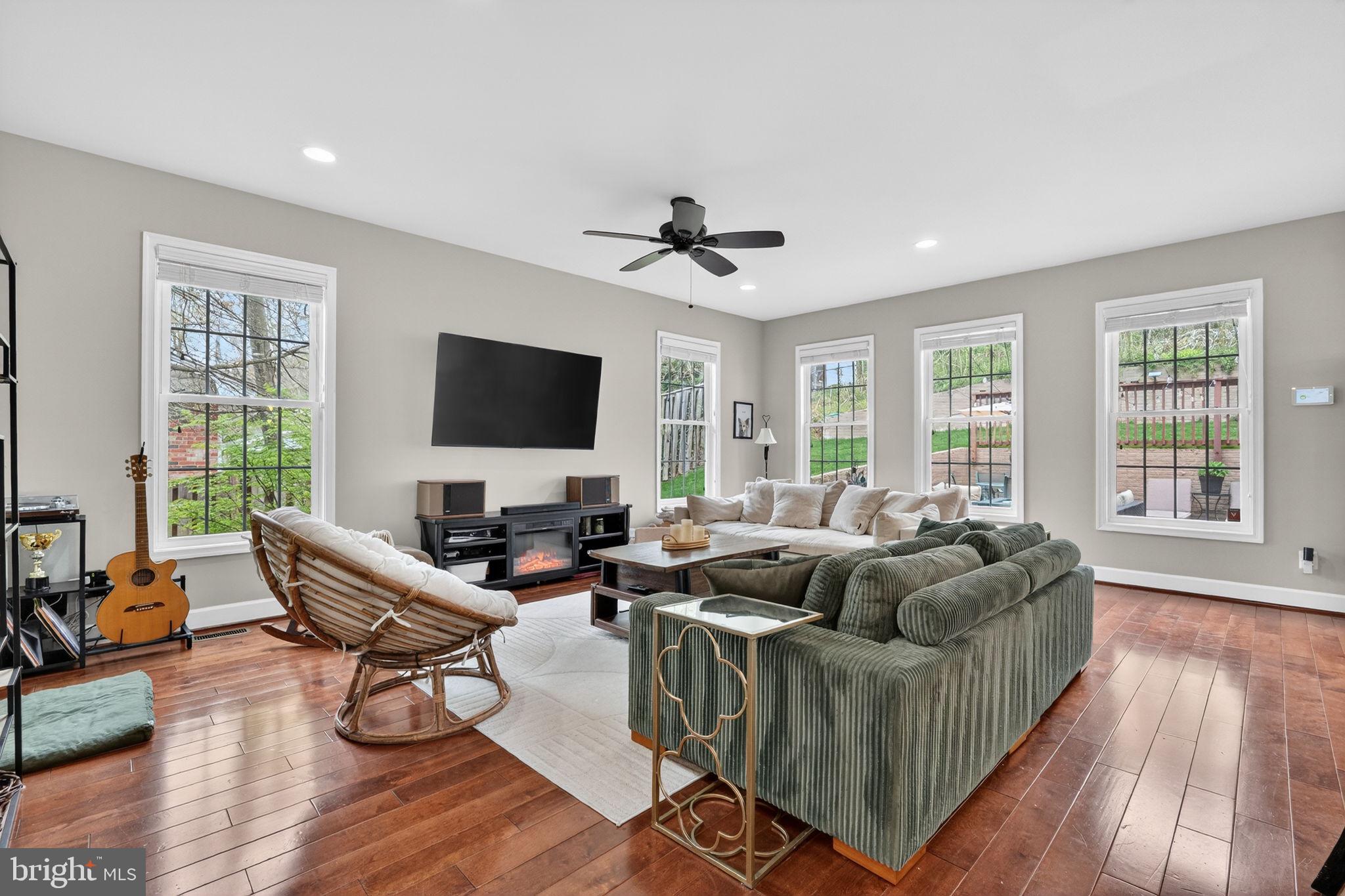 VALLEY VIEW - Residential