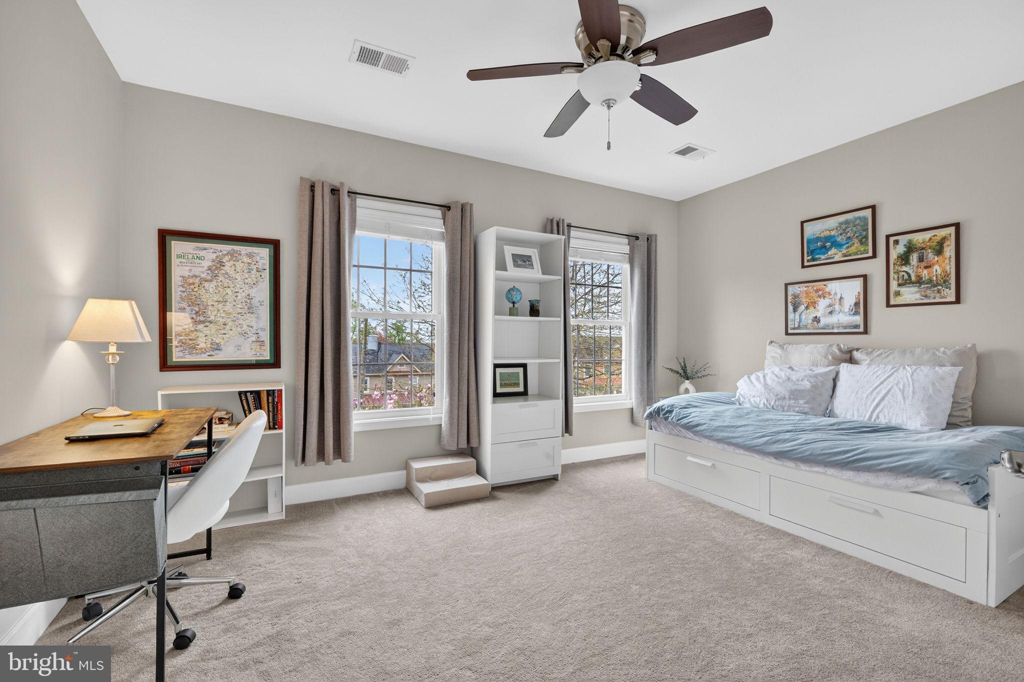 VALLEY VIEW - Residential