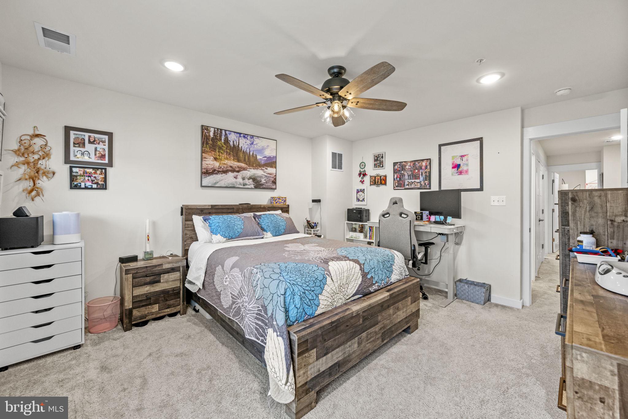 GAMBRILL VIEW - Residential