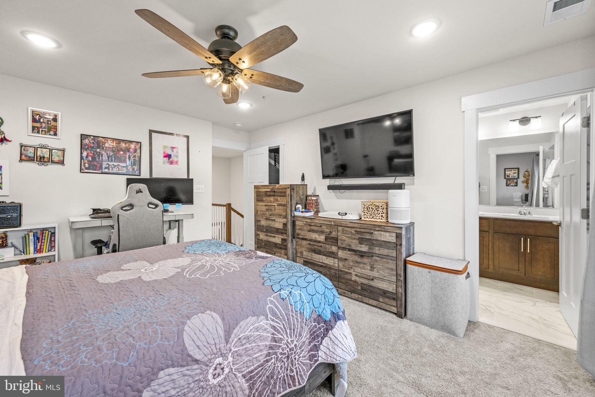 GAMBRILL VIEW - Residential