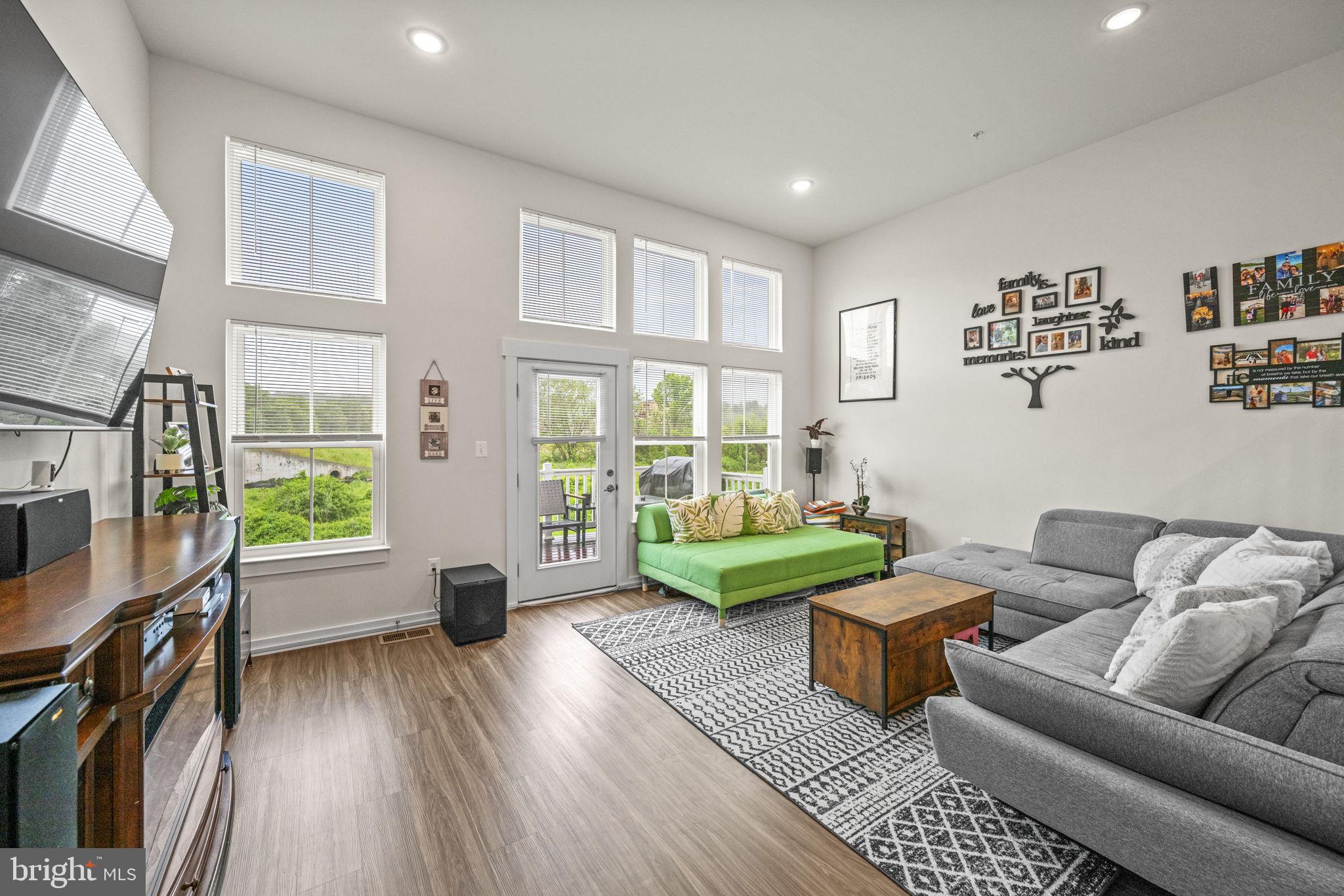 GAMBRILL VIEW - Residential