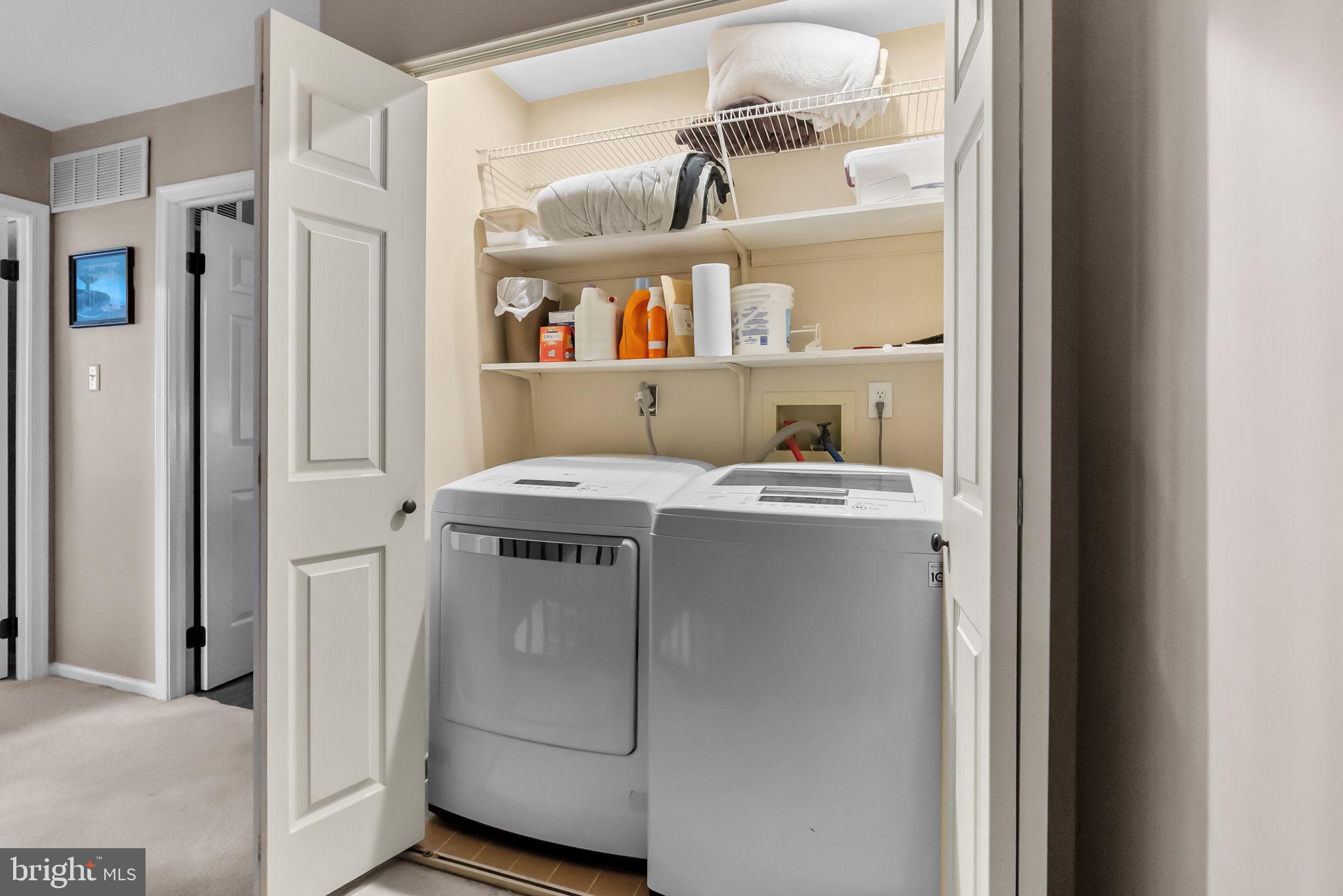 VILLAGE SHIRES - Residential