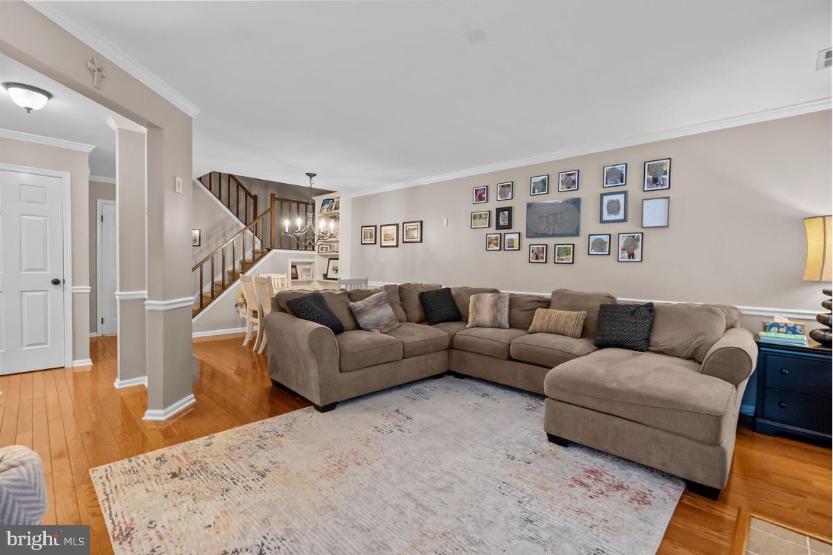 VILLAGE SHIRES - Residential