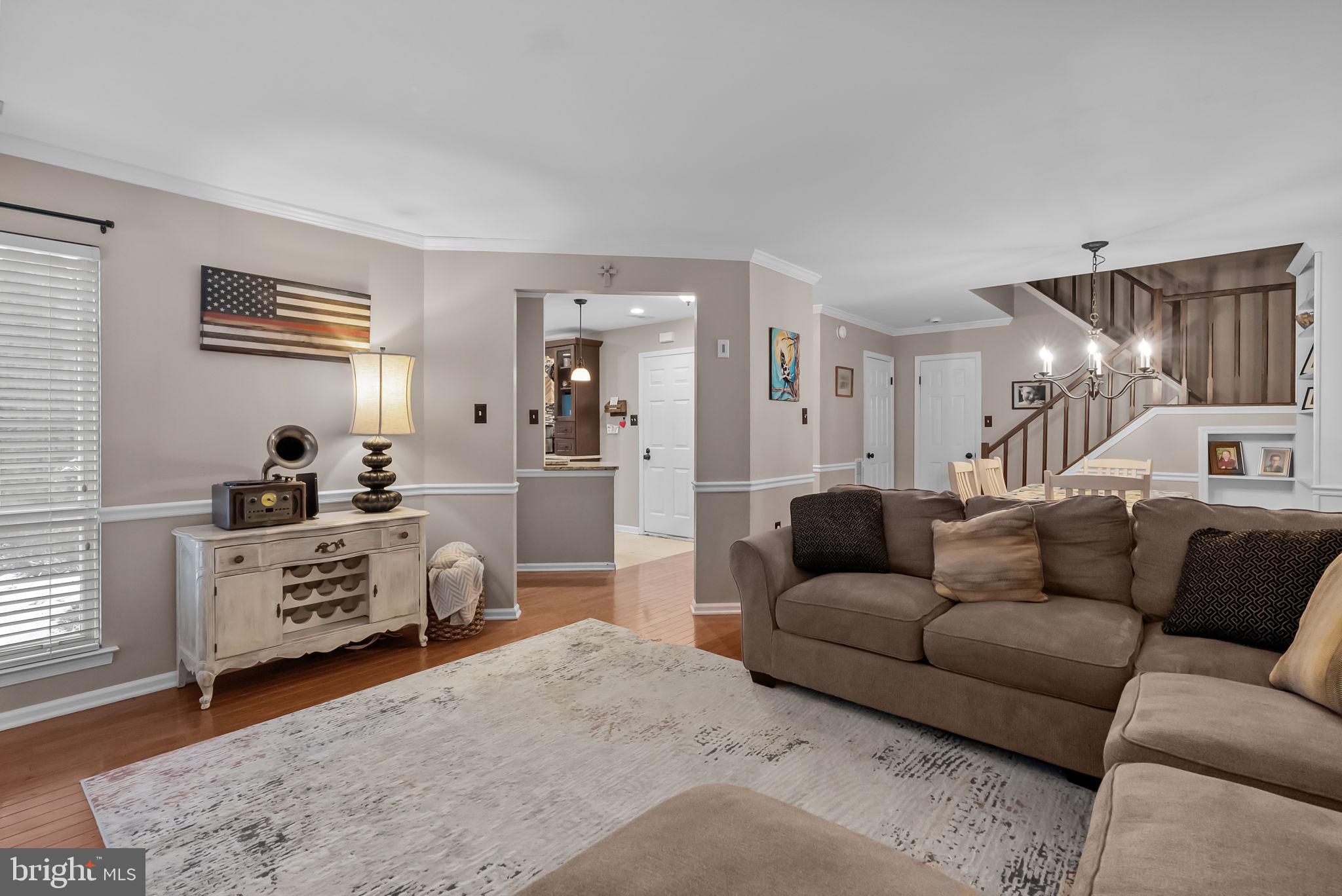 VILLAGE SHIRES - Residential