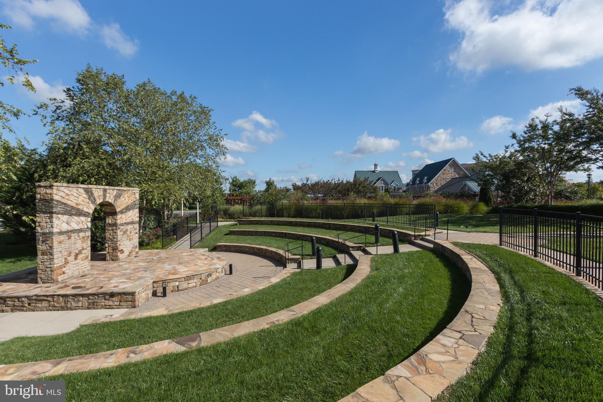 STONE RIDGE SOUTH - Residential