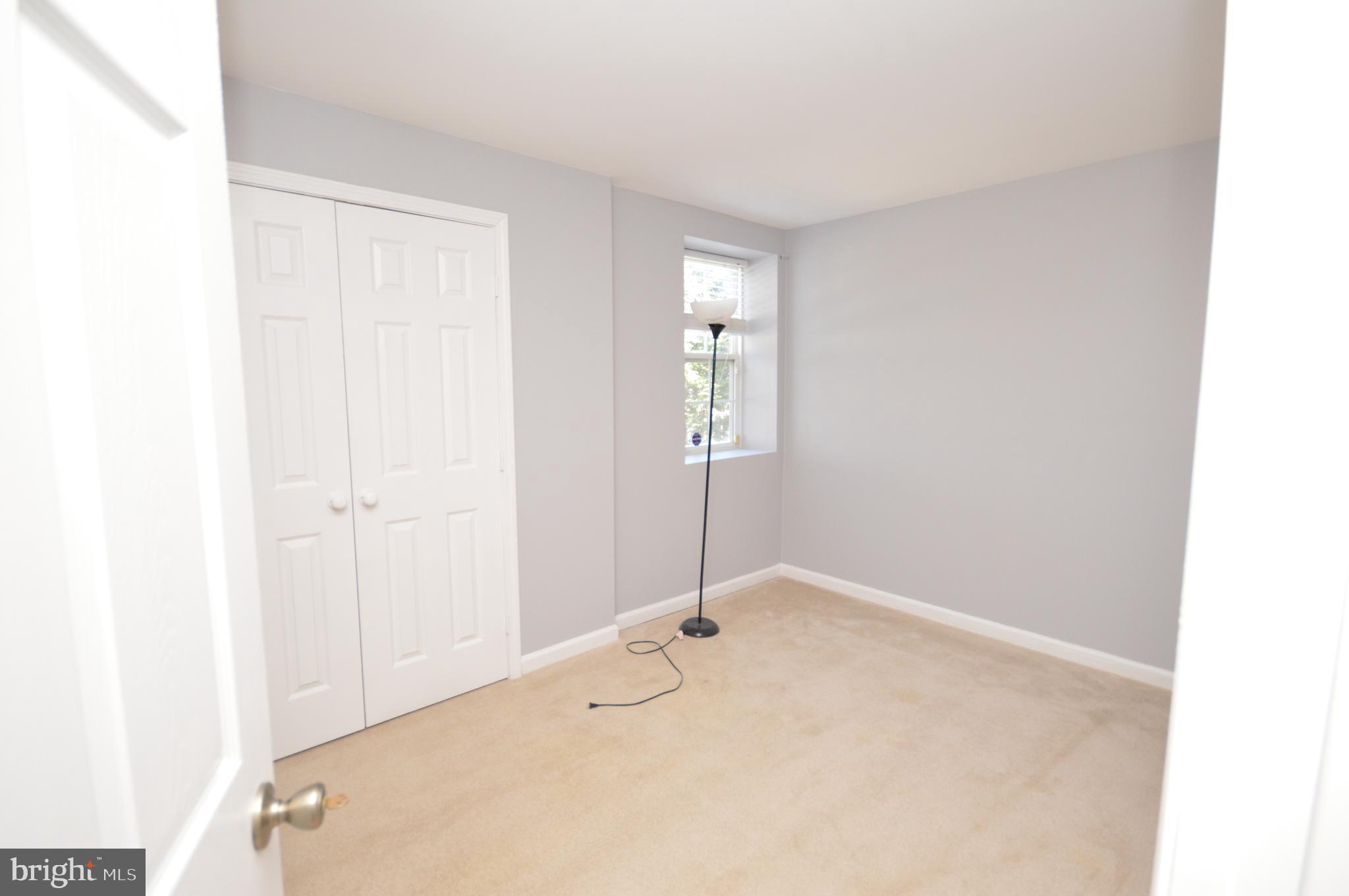 CARRIAGE HILL AT FALLS - Residential Lease