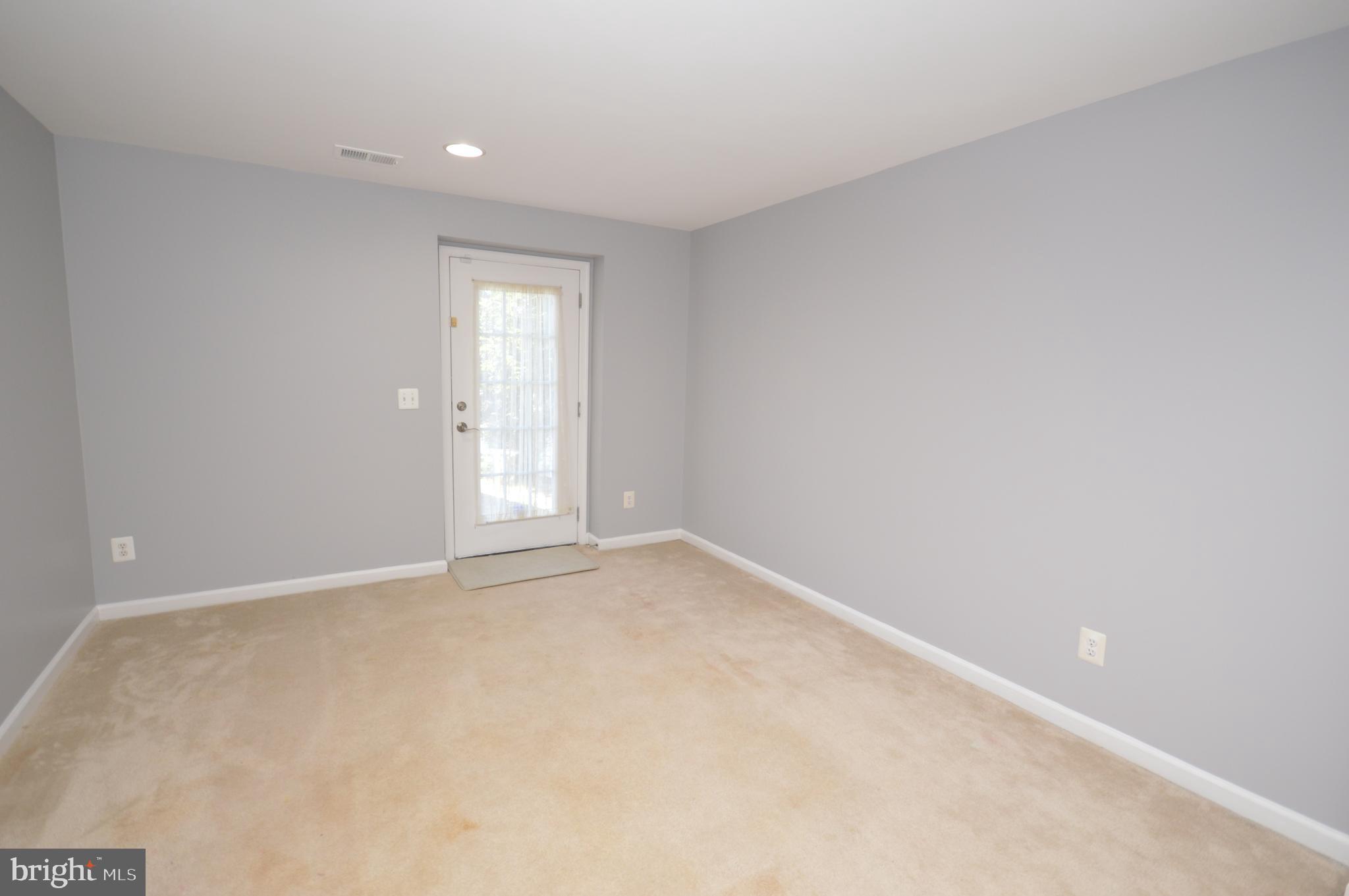 CARRIAGE HILL AT FALLS - Residential Lease