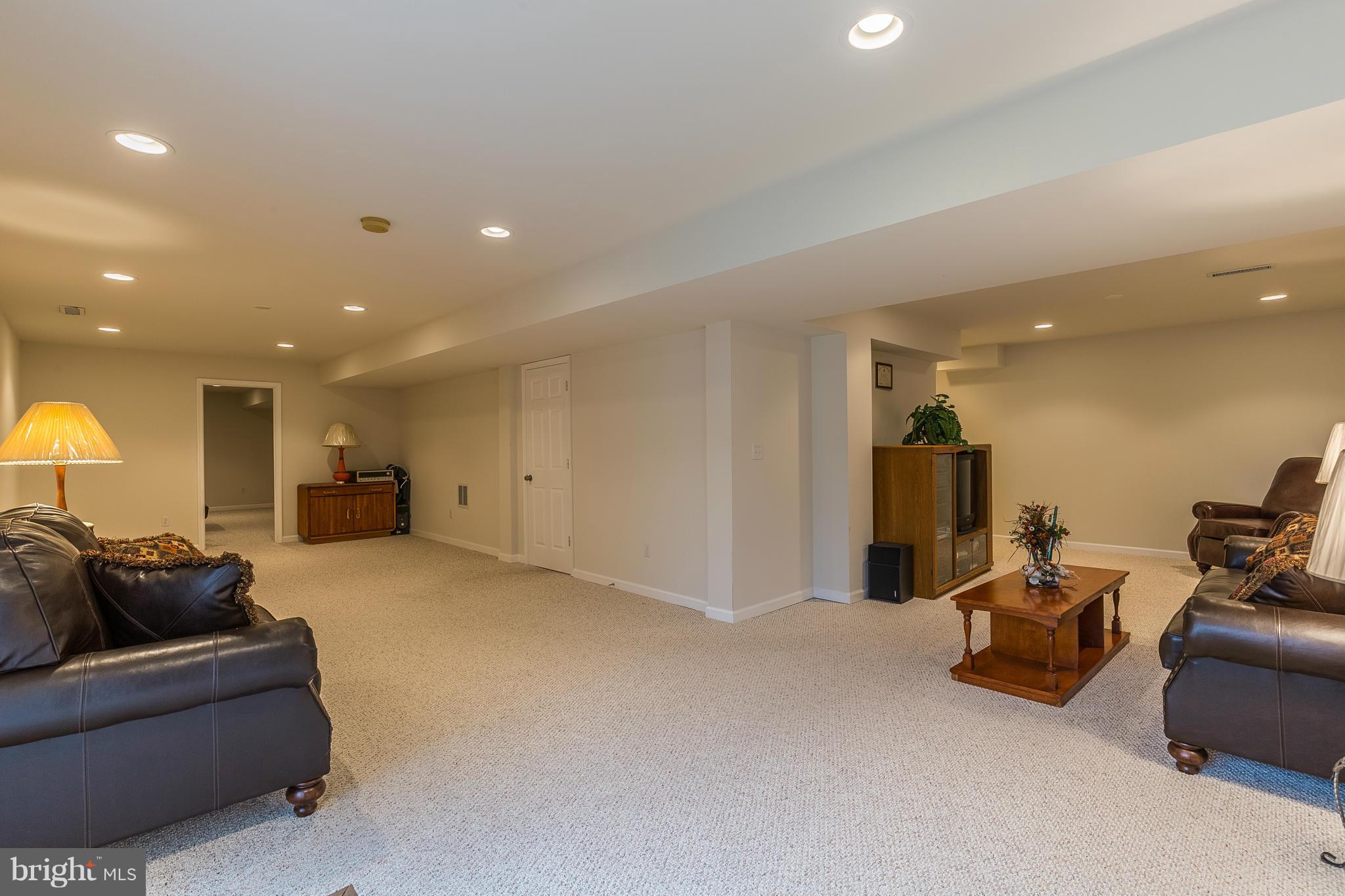 SHEFFIELD MANOR - Residential