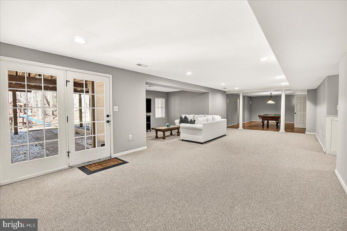 WOODS AT TAMA - Residential