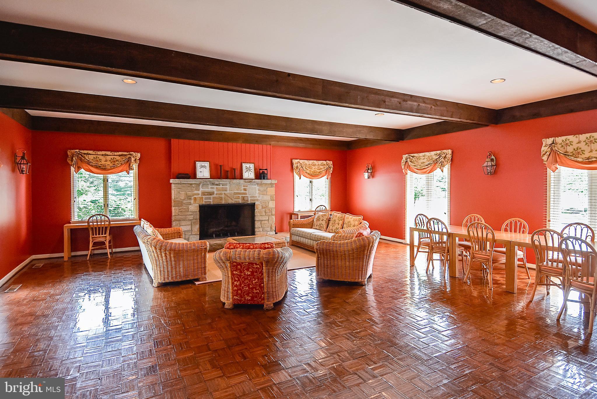 ROCKLAND - Residential