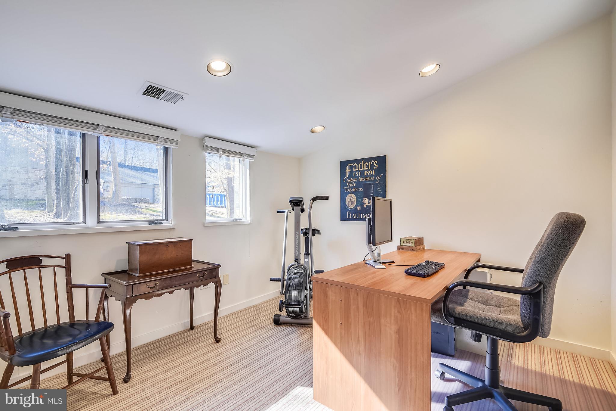 ROCKLAND - Residential