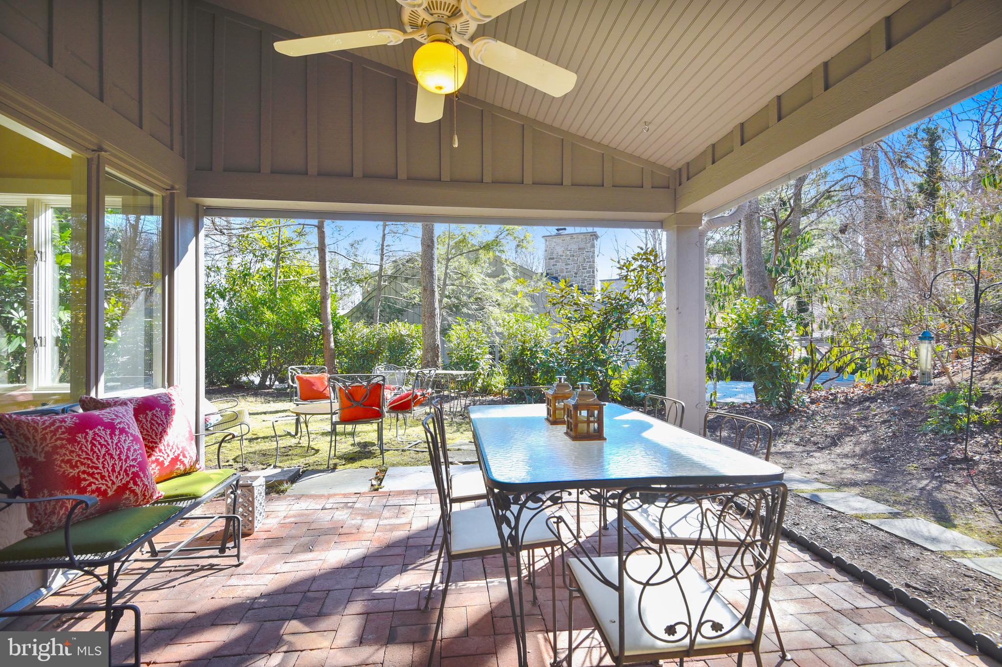 ROCKLAND - Residential