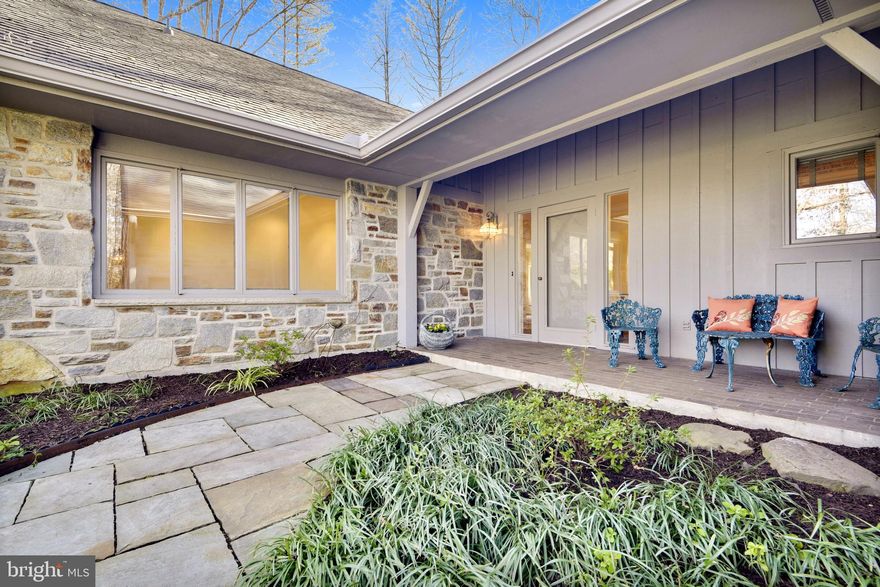 Exquisite Single Family Home in Coveted Rockland on Exceptional Lot. 4BR, 2 Fireplaces, 3.5 Baths. Wonderful  Open Floor Plan Ideal for Entertaining and Living.   Eat-in Gourmet Cook's Kitchen with Sitting Area.   First Floor Master Suite with Luxurious Bath. Gracious Dining  and  Living Room Area with  Stunning Stone Fireplace.  Custom Cabinetry in Den/Library. Exposed Beams, Hardwoods and Built-ins Throughout. Fabulous Sun Room is Surrounded  by Private Patios. Gated Community with Community Pool, Tennis, and Clubhouse. Luxury Living in Prime Location. (Special Assessment$350/Month  until December 2020)