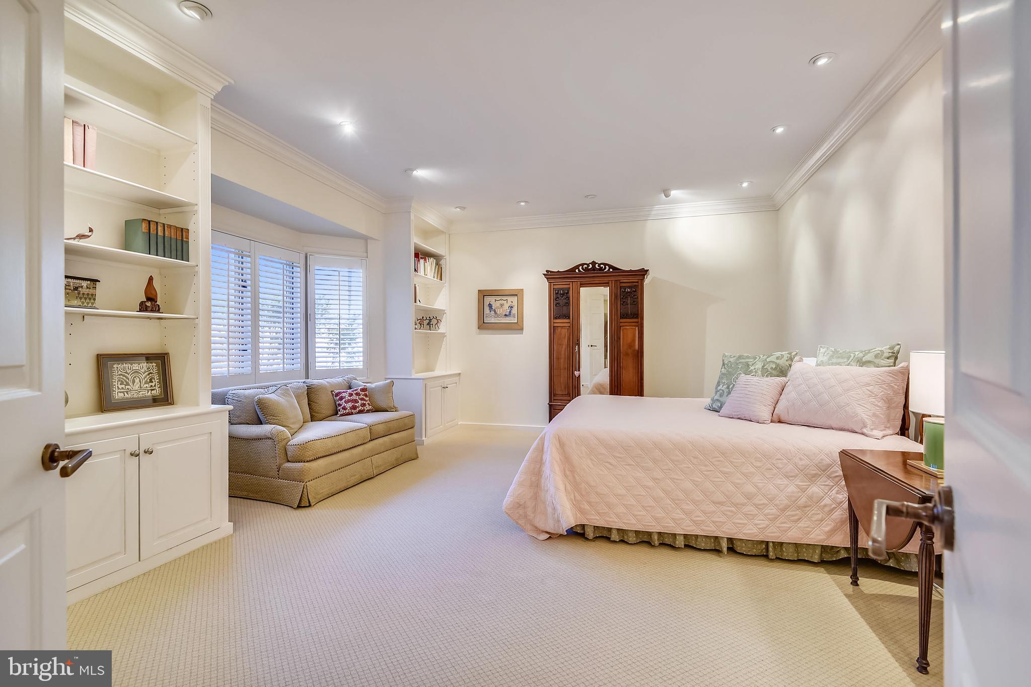 ROCKLAND - Residential