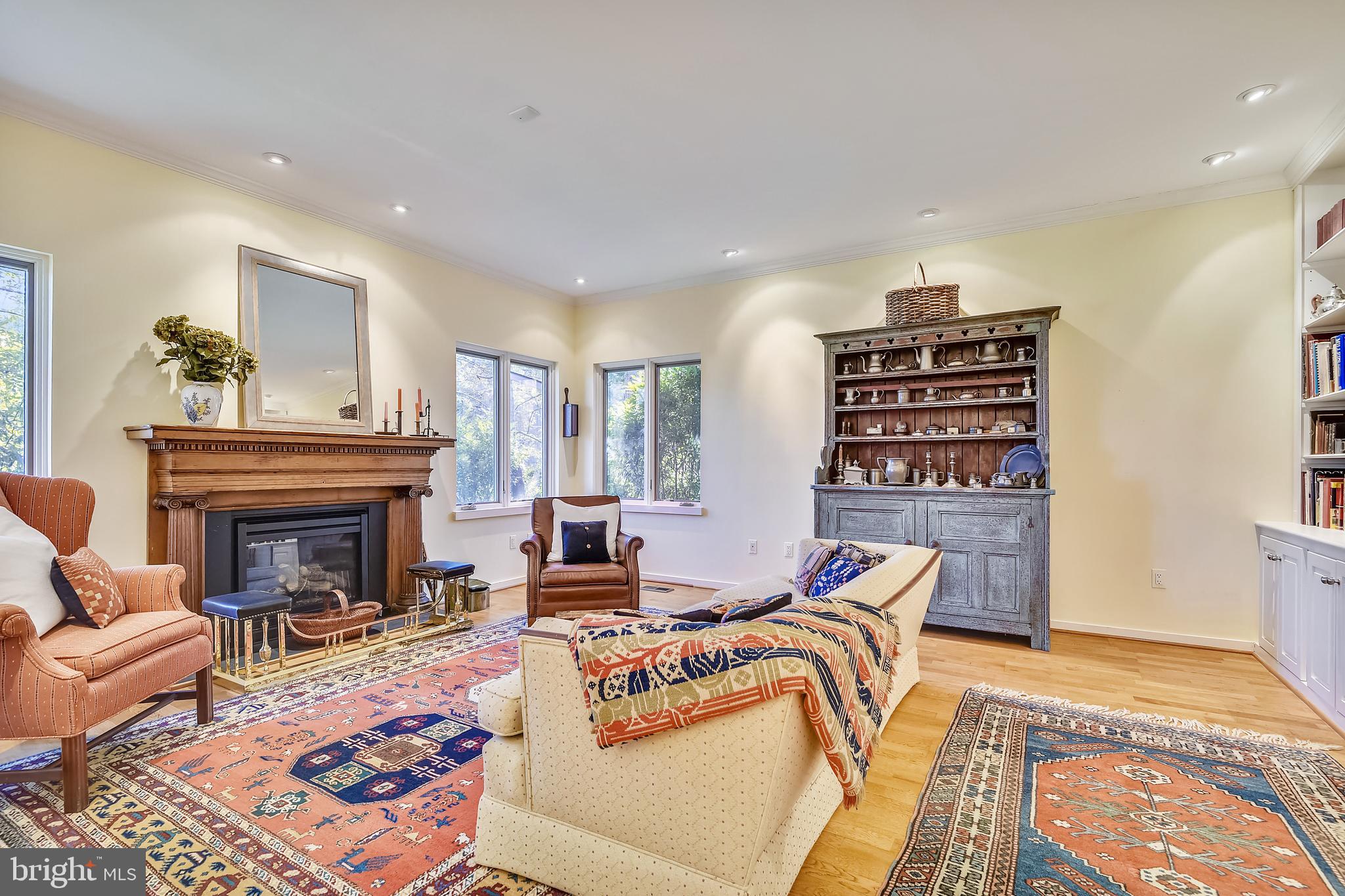 ROCKLAND - Residential