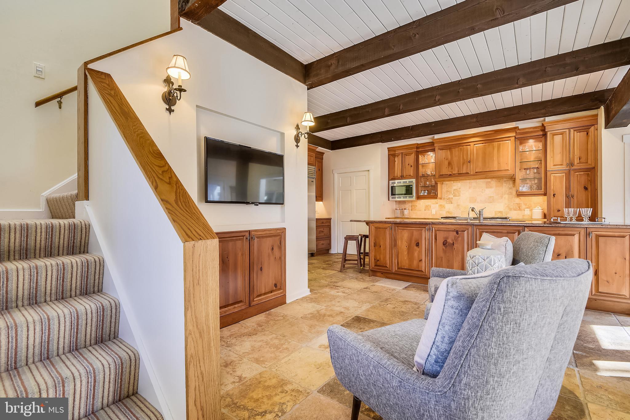 ROCKLAND - Residential