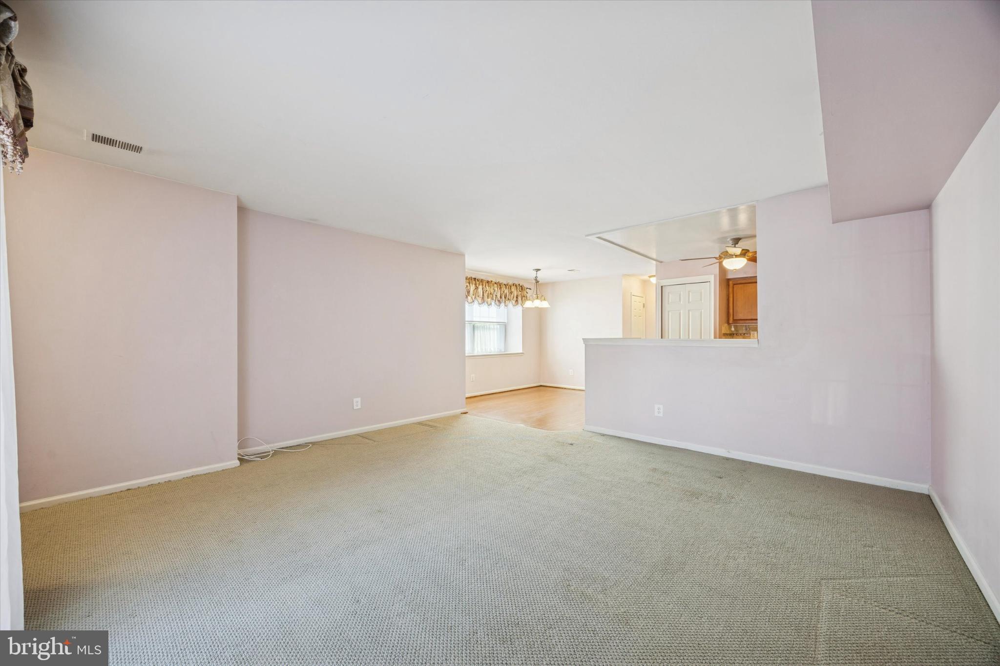 OXFORD OF BLUE BELL - Residential